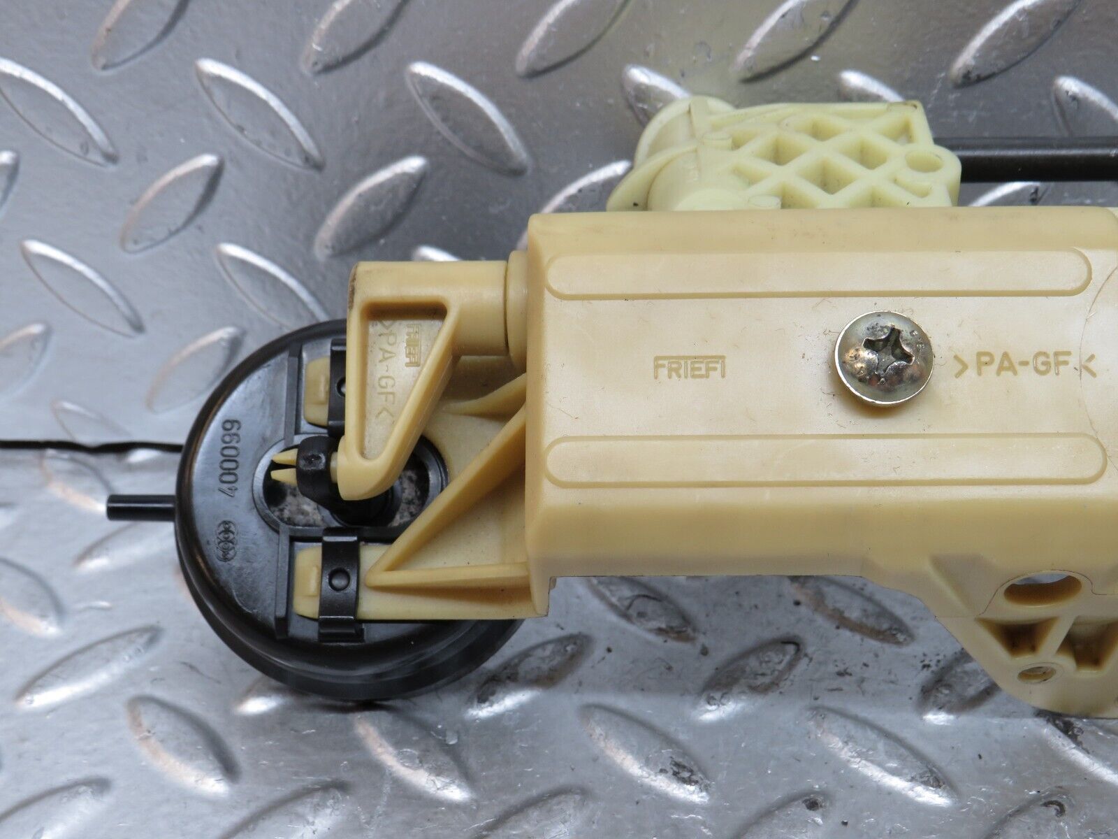 29043 Mercedes-Benz C124 320CE Rear Headrest Folding Mechanism 1248000675