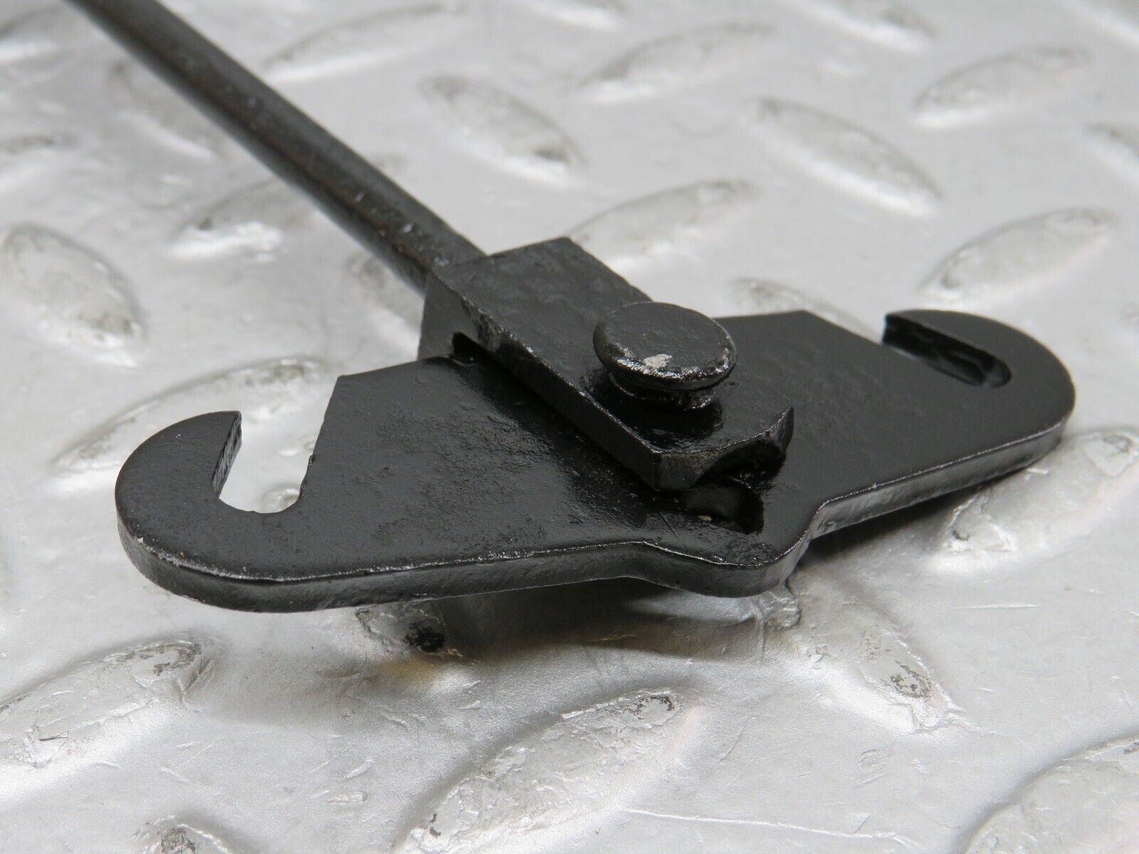 35711 Mercedes-Benz W108 Handbrake Adjusting Handbrake Regulator