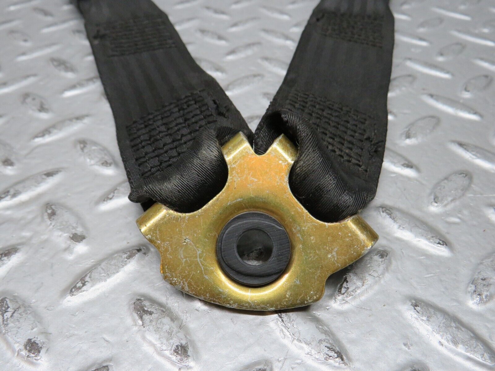 28636 Mercedes-Benz W123 280E Seat Belt Buckle Rear 1238607369