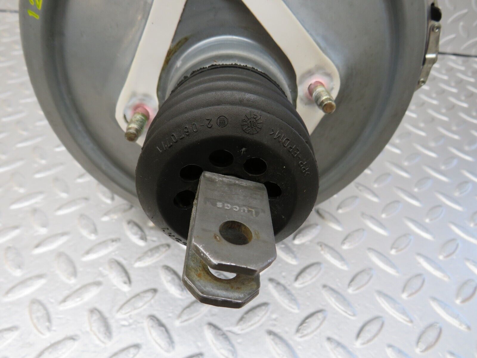 34850 Mercedes-Benz W210 320E Brake Booster Lucas 0054303330