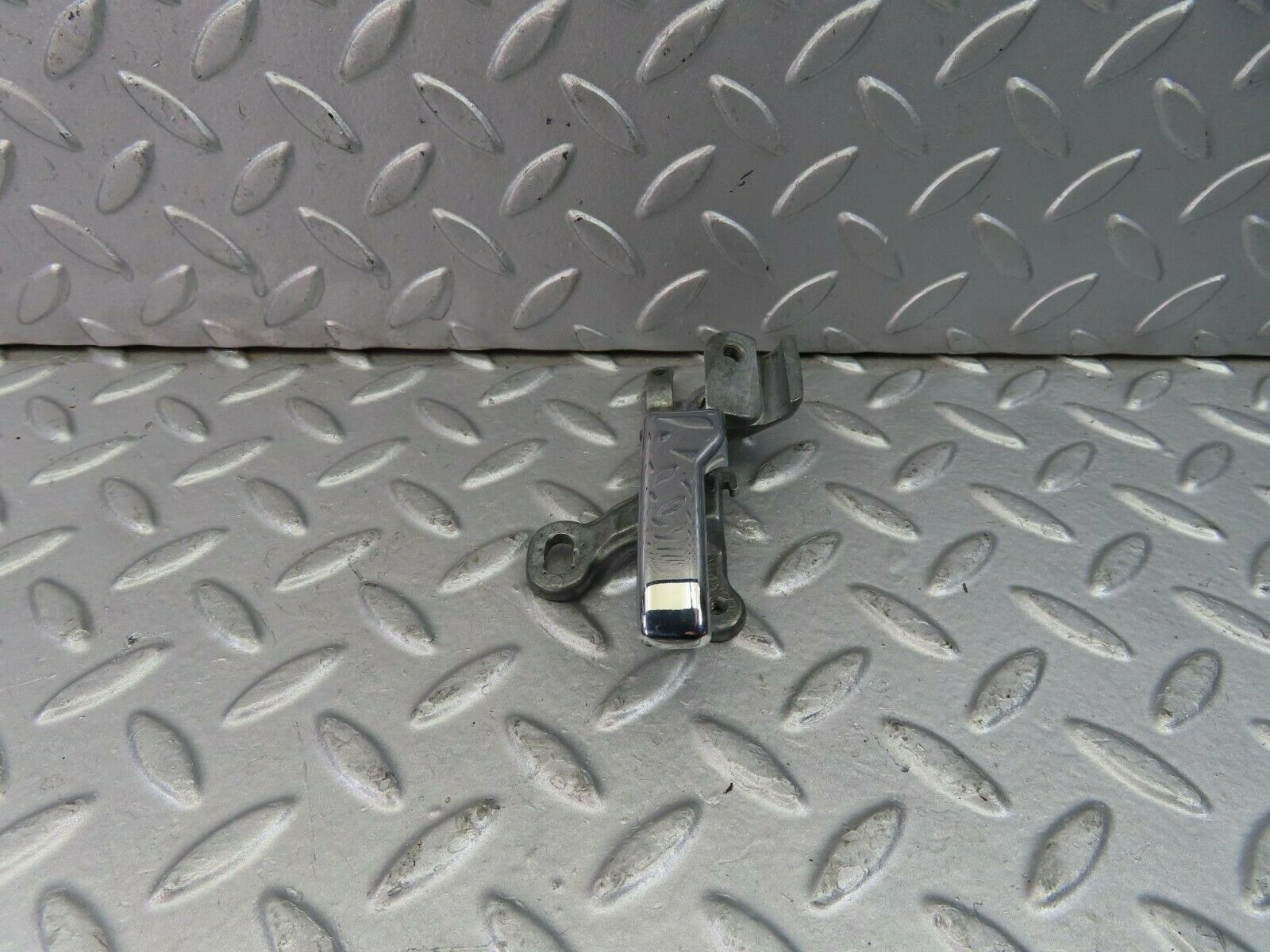 8987 Mercedes-Benz W115 Left Interior Door Handle Chrome 1157660119