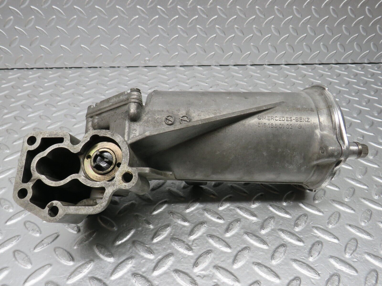 31099 Mercedes-Benz W123 240D Oil Filter Housing 6151840102 6171840125