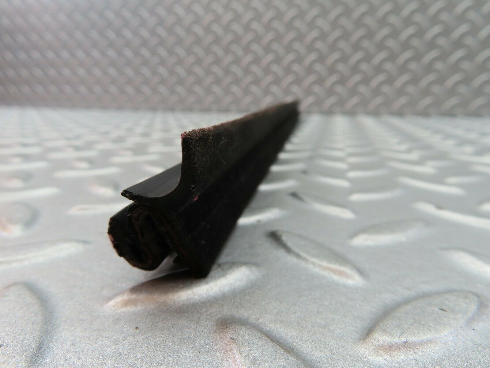 5990 Mercedes-Benz W123 200 Exterior Door Seal Rubber Rear Right