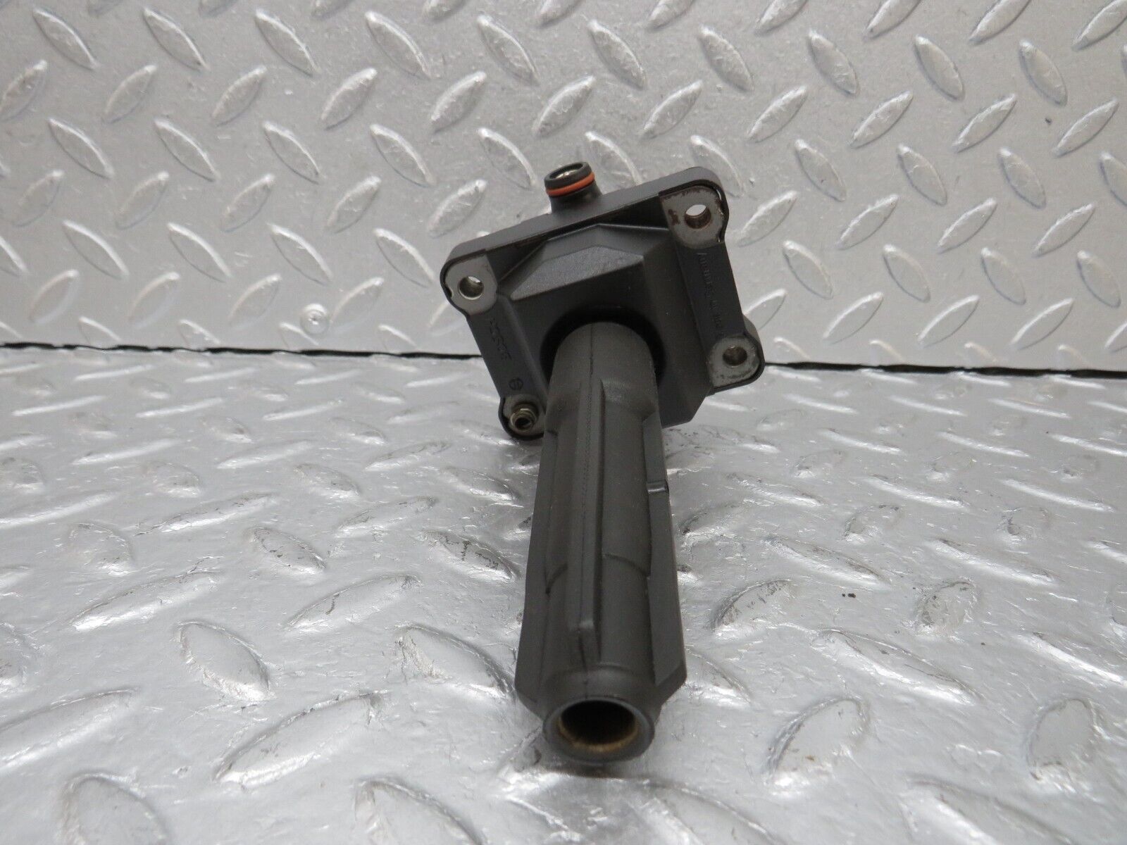 38082 Mercedes-Benz A124 320E Cabriolet Ignition Coil 0221506444 0001587003