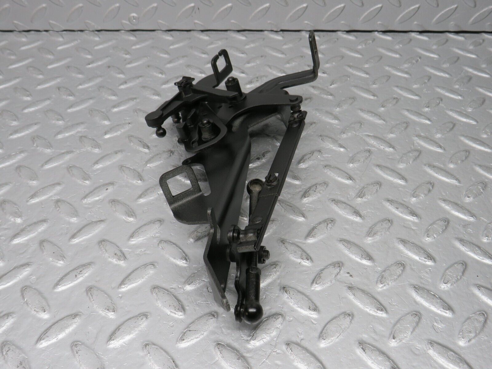 38639 Mercedes-Benz R129 280SL Coupe Throttle Linkage