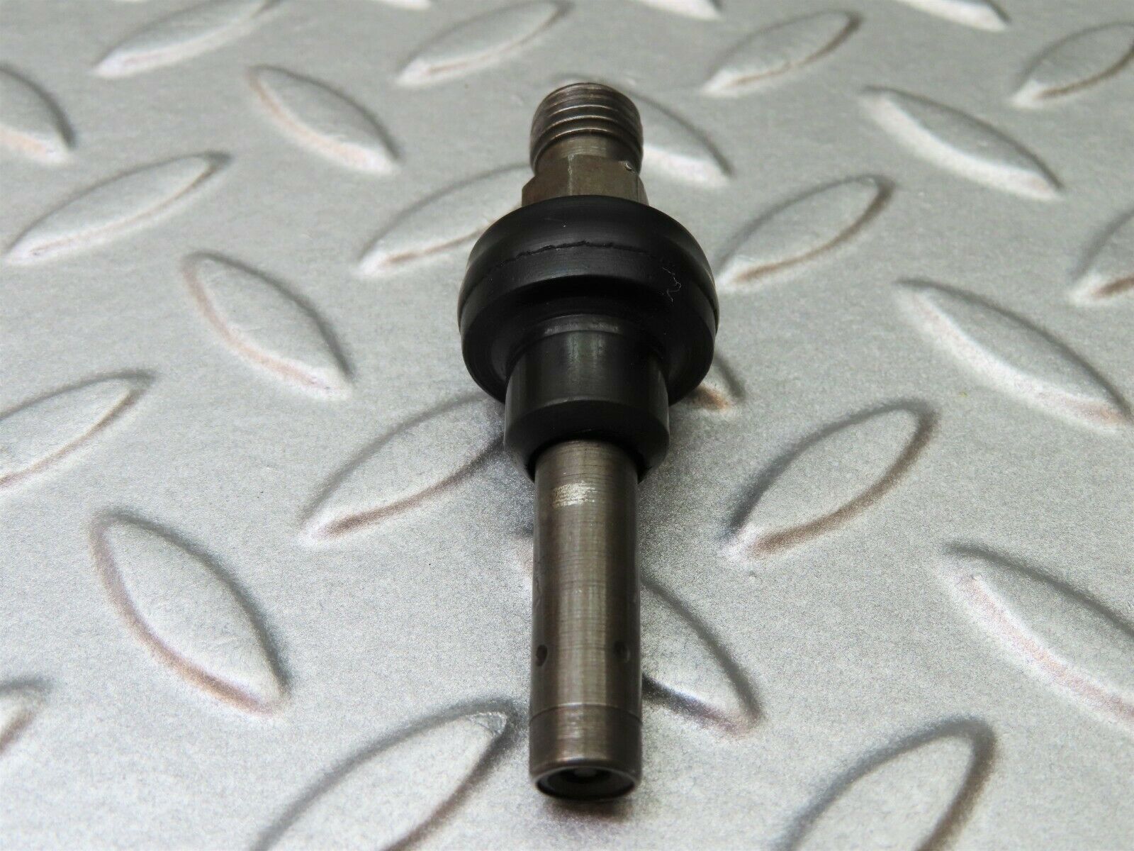 4423 Mercedes-Benz W123 230E Fuel Injector Bosch 0437502010