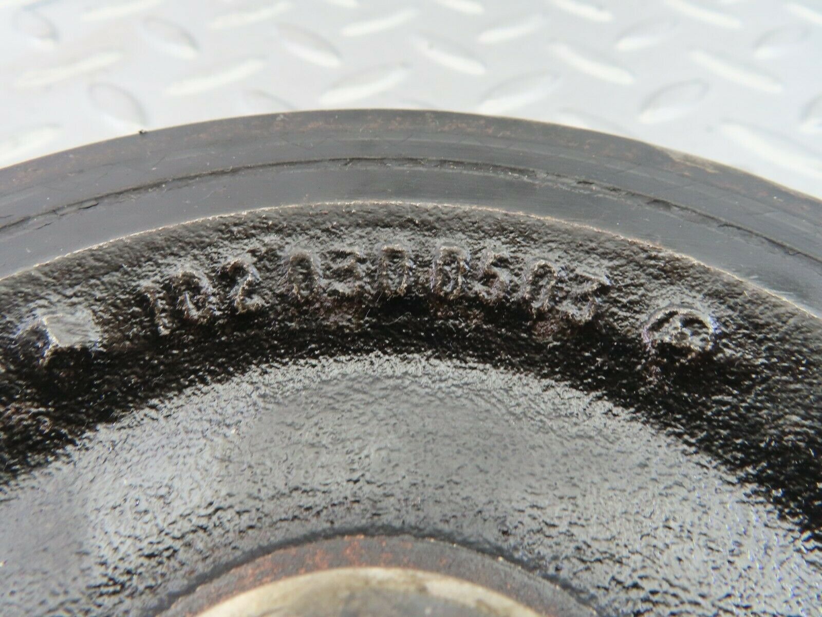 7765 Mercedes-Benz S123 230TE Wagon Crankshaft Vibration Absorber 1020300503