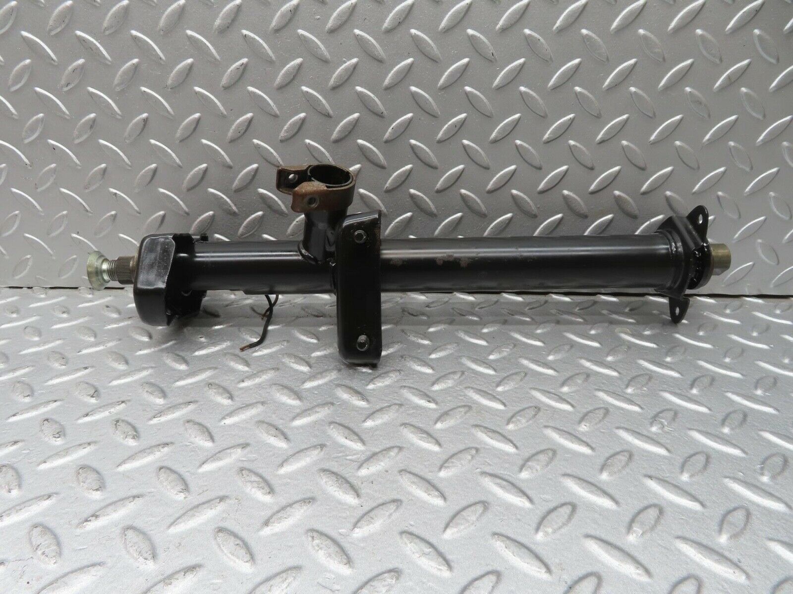 13562 Mercedes-Benz W123 200 Steering Column