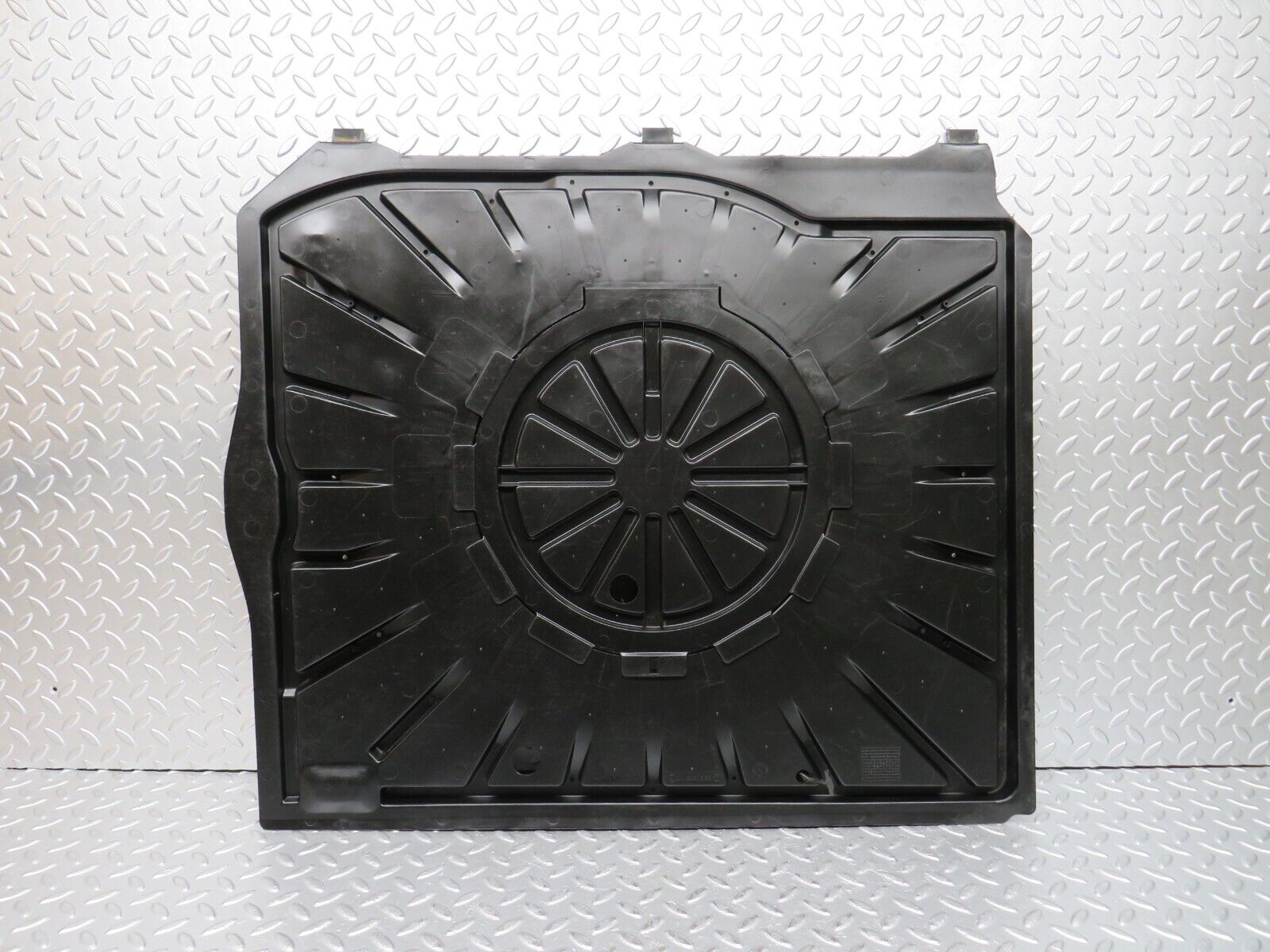 31555 Mercedes-Benz W201 190LE 1.8L Boot Trunk Spare Wheel Cover 2016931633