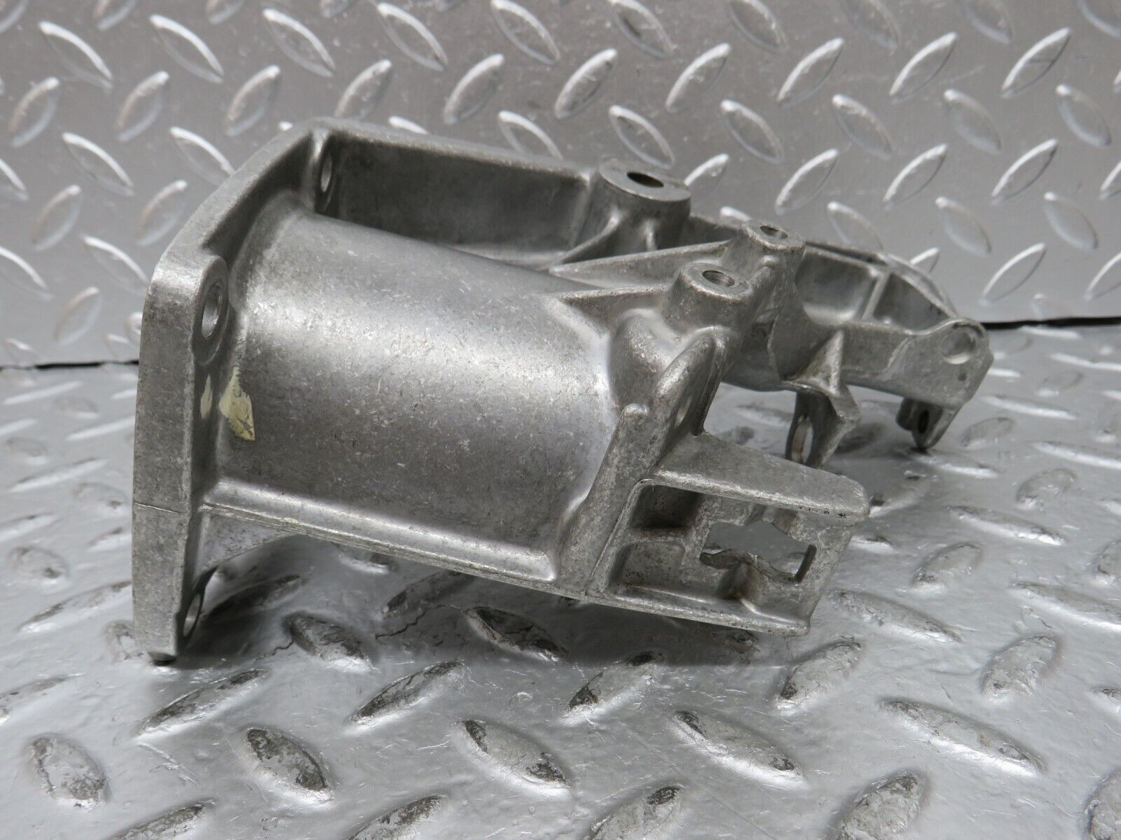 27188 Mercedes-Benz W123 280E Brake Pedal Bracket 1232900219