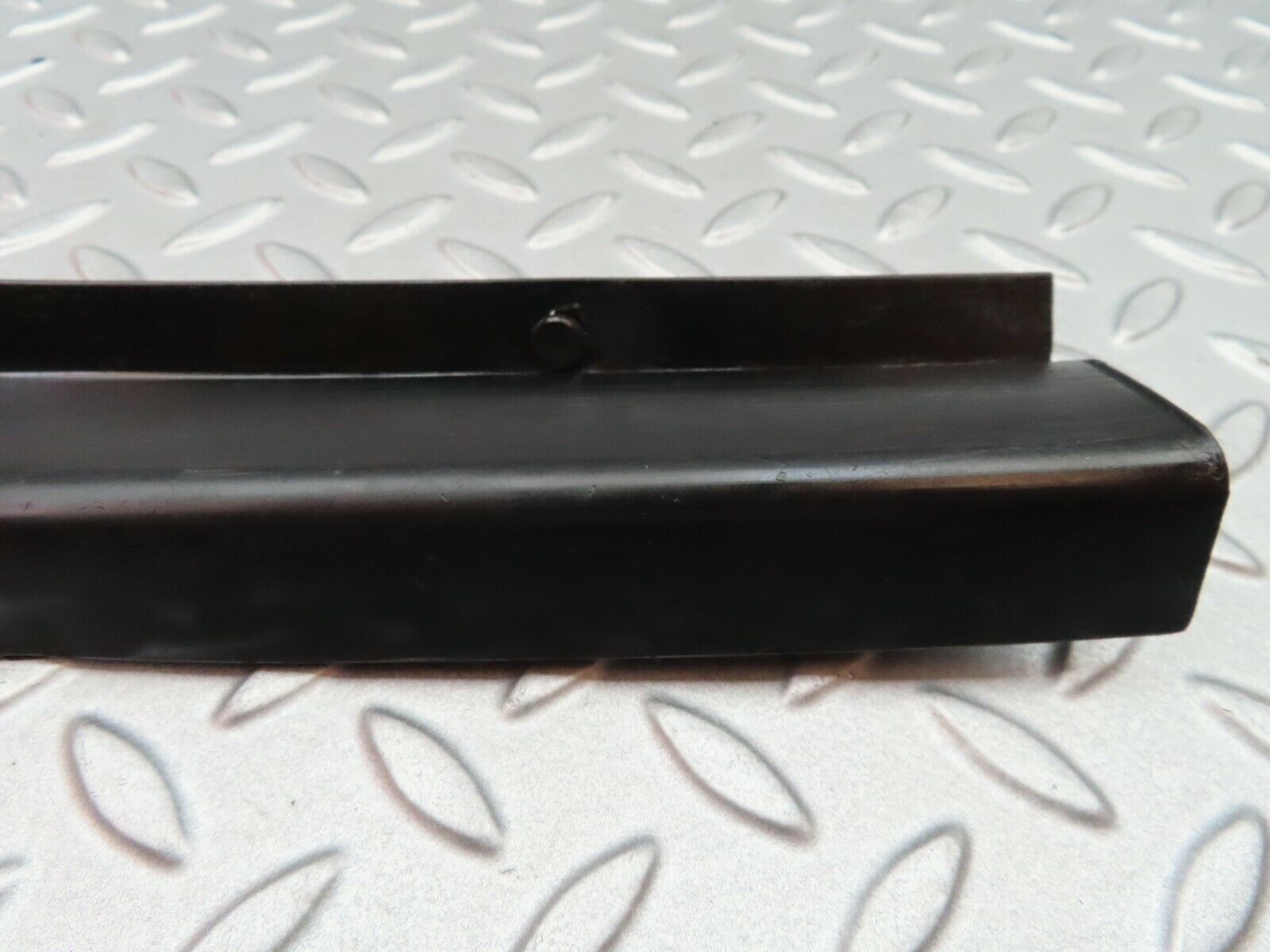 5687 Mercedes-Benz W123 200 Cable Channel Cover Front Right 1238211036