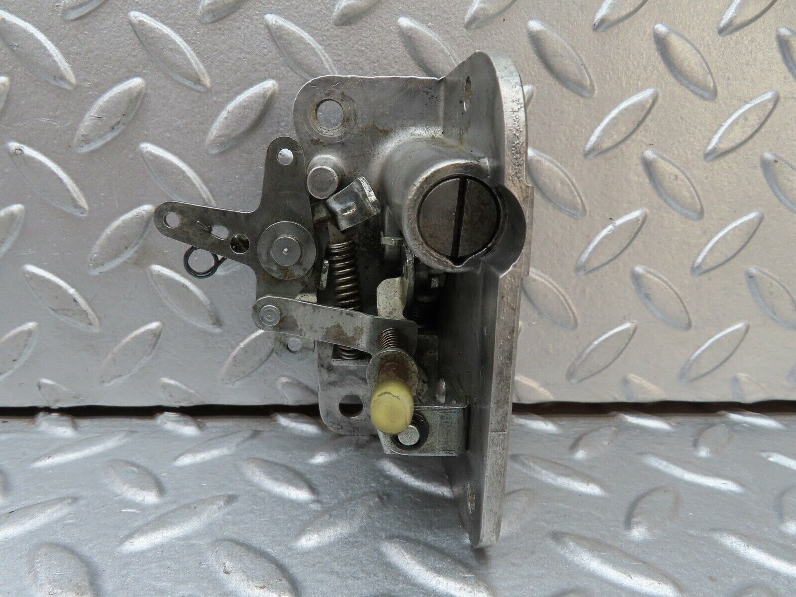 18586 Mercedes-Benz W120 W121 Ponton Rear Left Door Lock Mechanism