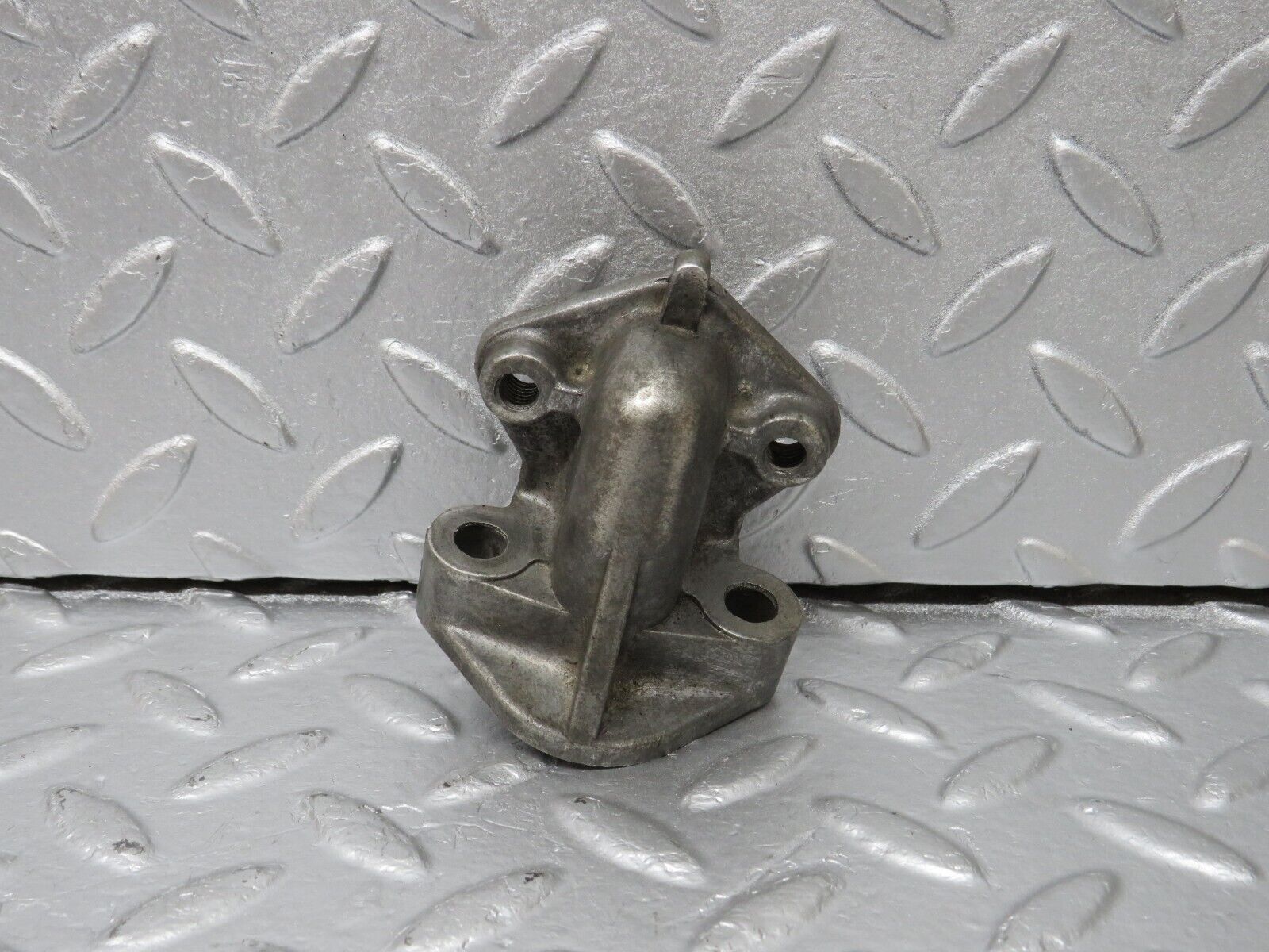 40447 Mercedes-Benz W110 230 Fuel Pump Flange Support