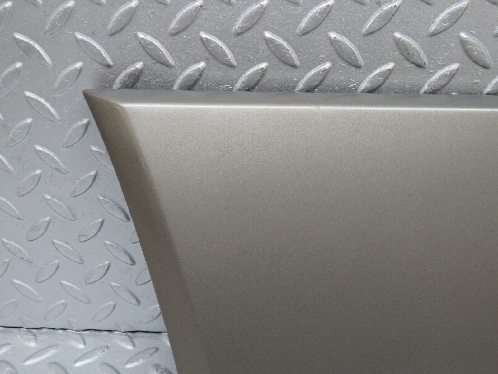 36452 Mercedes-Benz W201 190E 2.0L Front Left Fender Wing Moulding Trim 2016905340