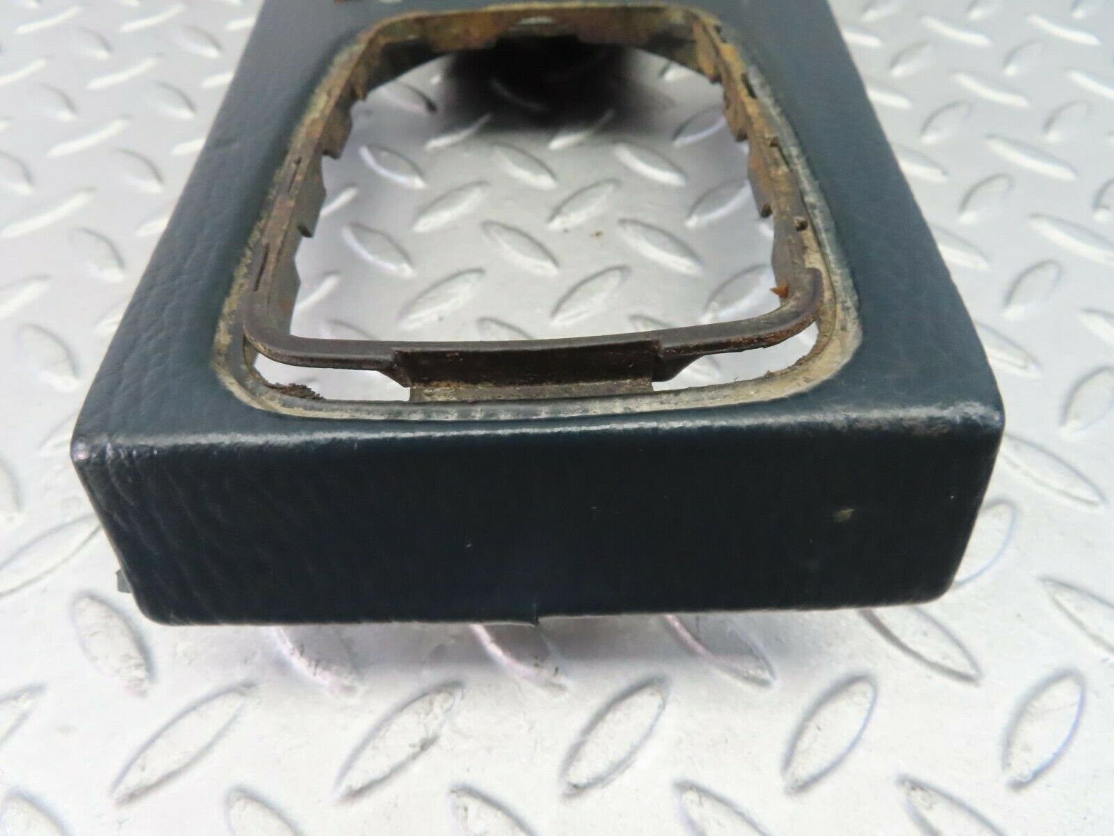 8089 Mercedes-Benz W114 Centre Console Gear Shift Cover Panel