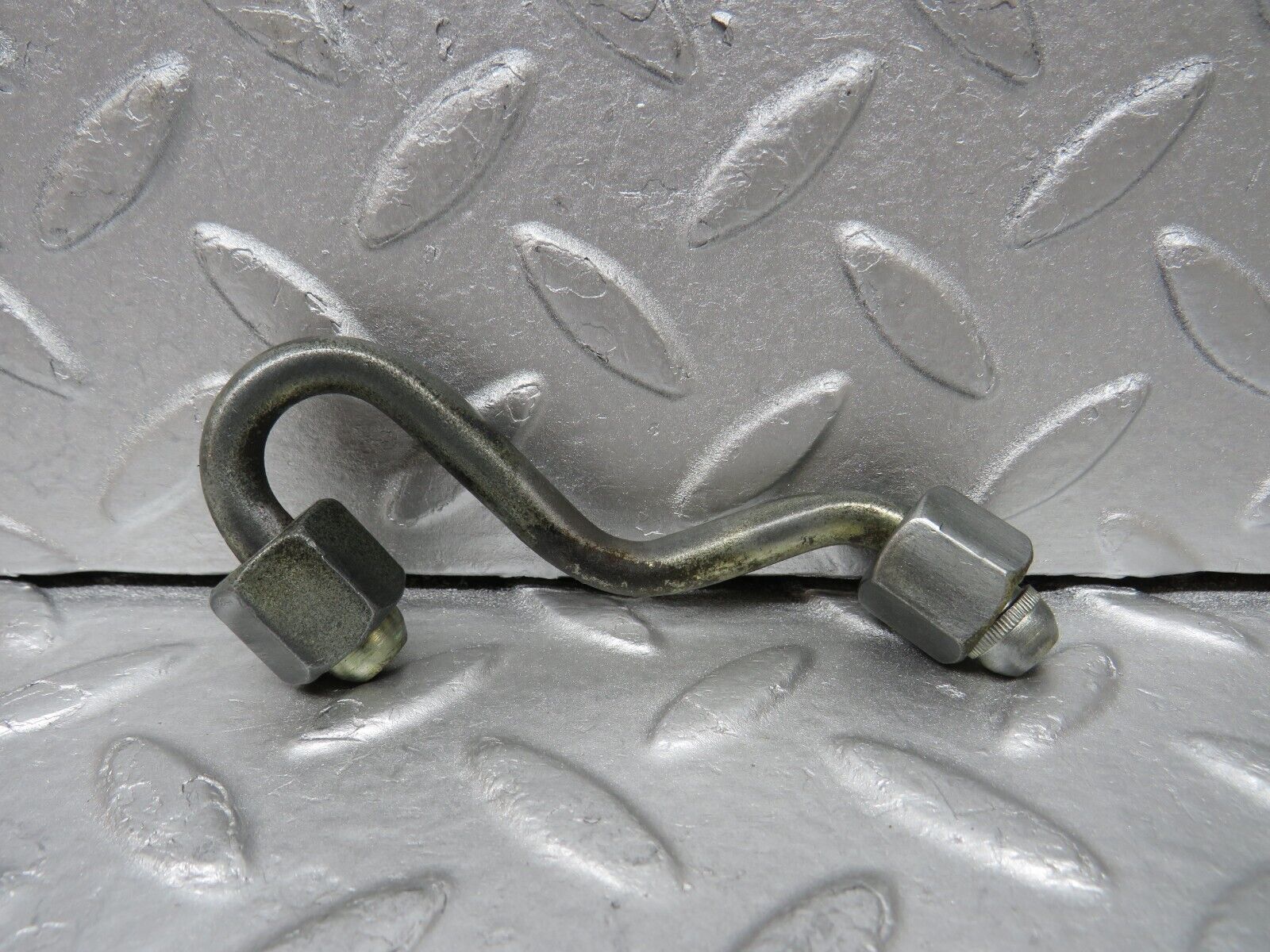 37110 Mercedes-Benz C126 420SEC Coupe Fuel Pipe Line