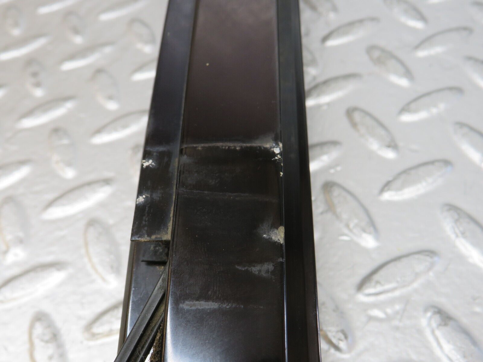 25060 Mercedes-Benz W140 S320 Rear Right Door Window Exterior Trim