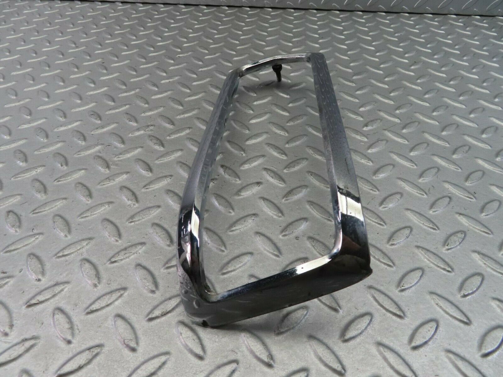 8100 Mercedes-Benz W108 Tail Light Chrome Frame Right 1088260259