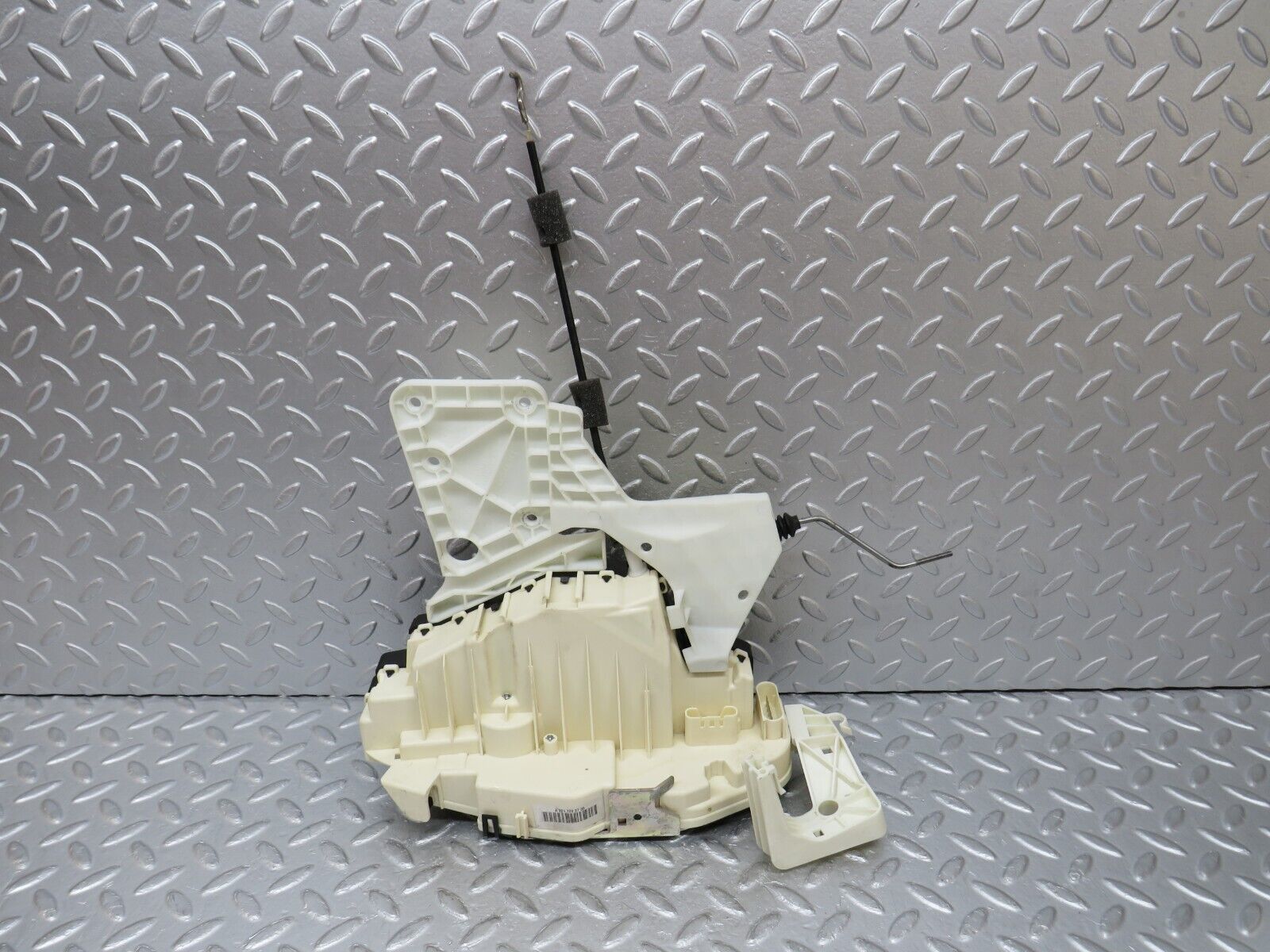 35234 Mercedes-Benz W221 Front Left Door Lock Mechanism 2217202735