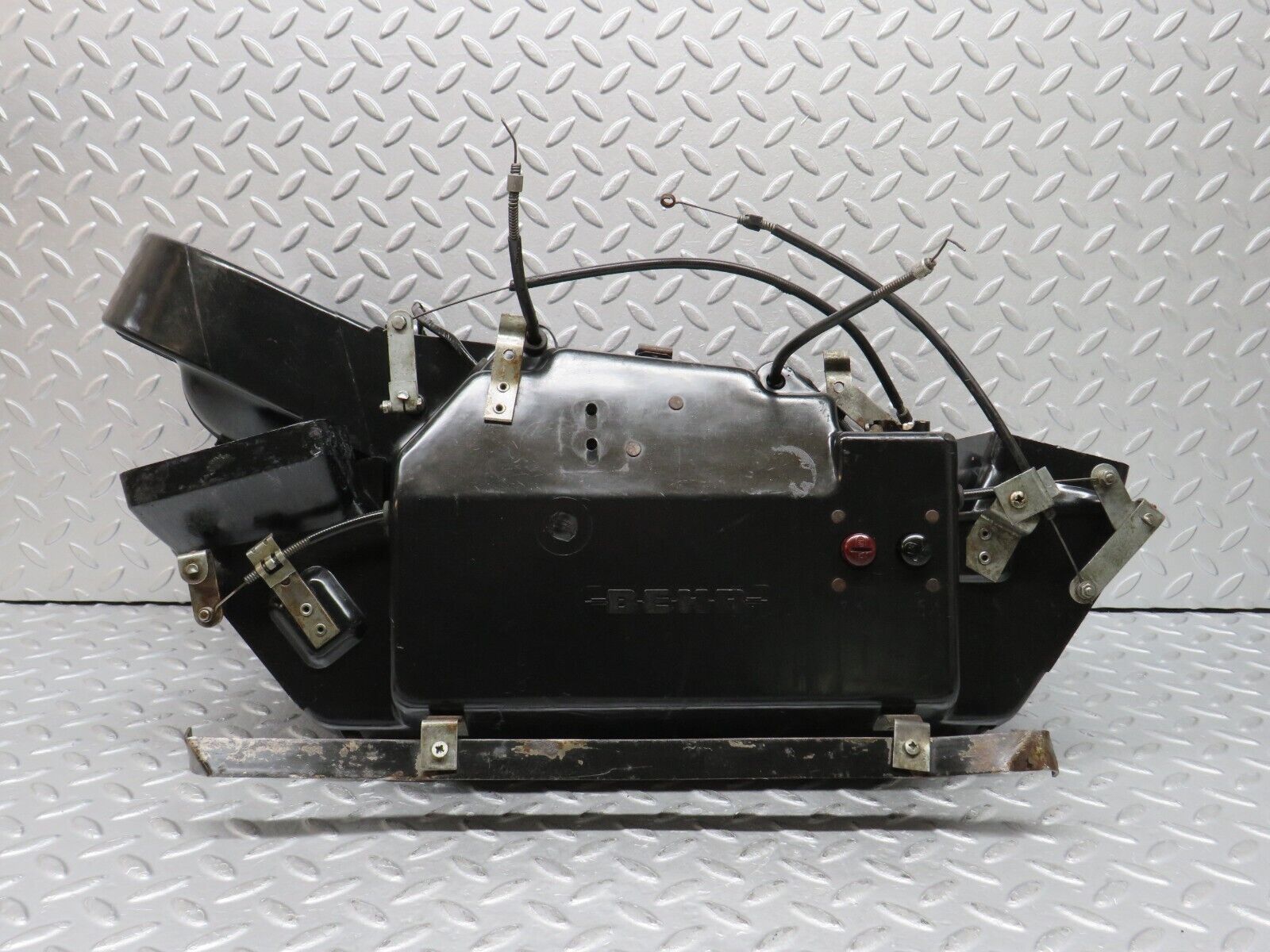 35916 Mercedes-Benz W108 Heater Box Blower Housing