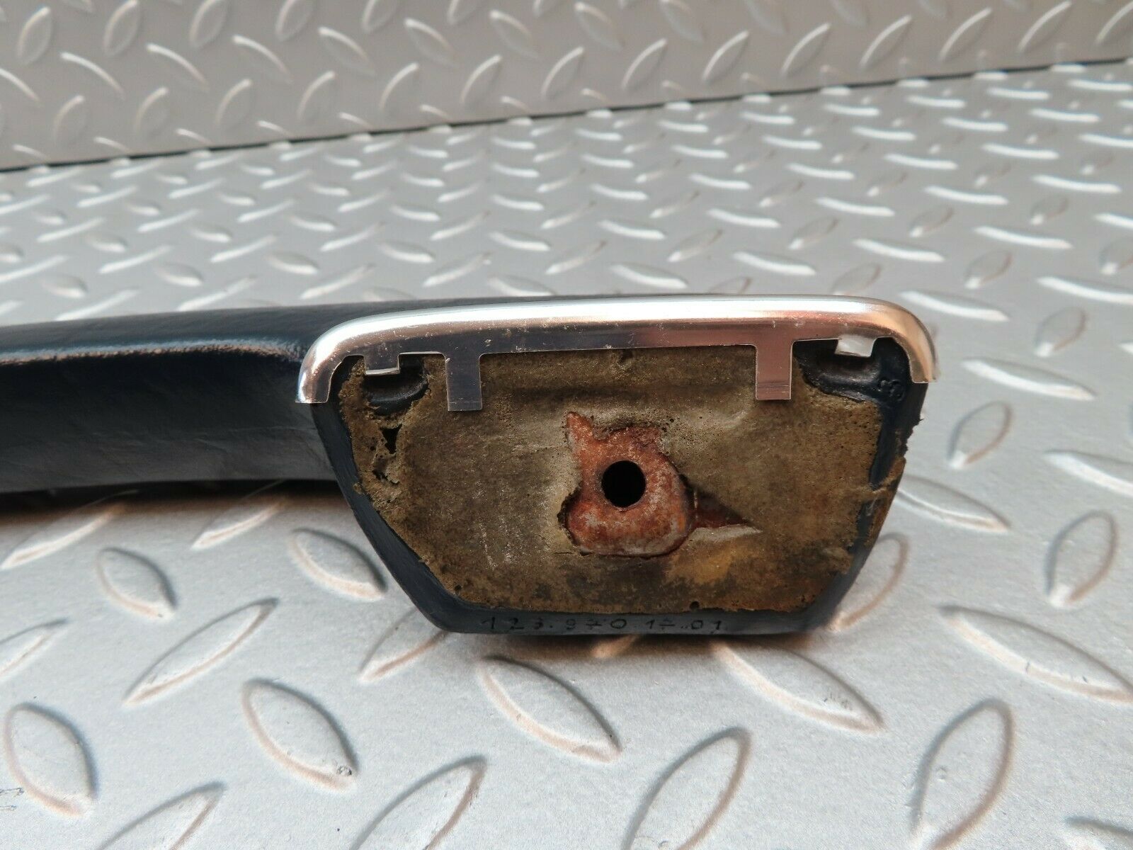 4280 Mercedes-Benz W123 230E Interior Door Handle Front Left Blue 1239701701