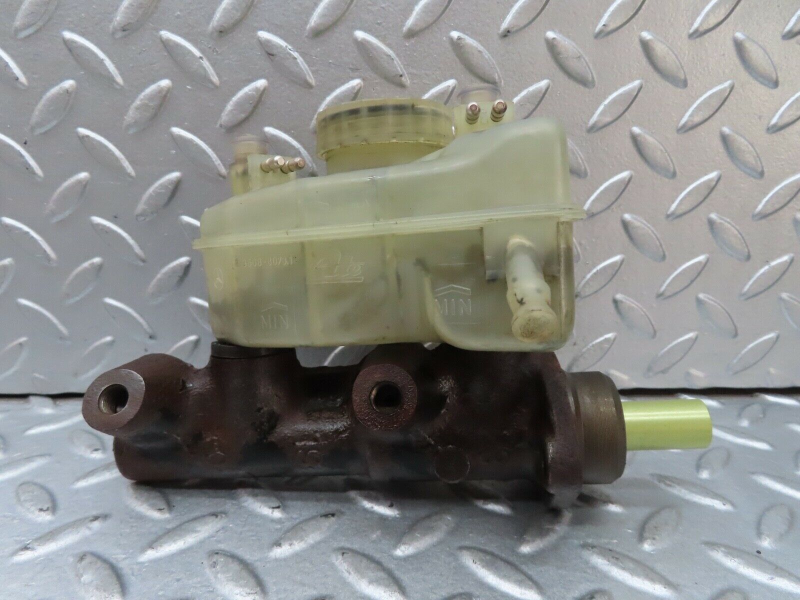 17660 Mercedes-Benz W116 450SEL Brake Master Cylinder With Tank