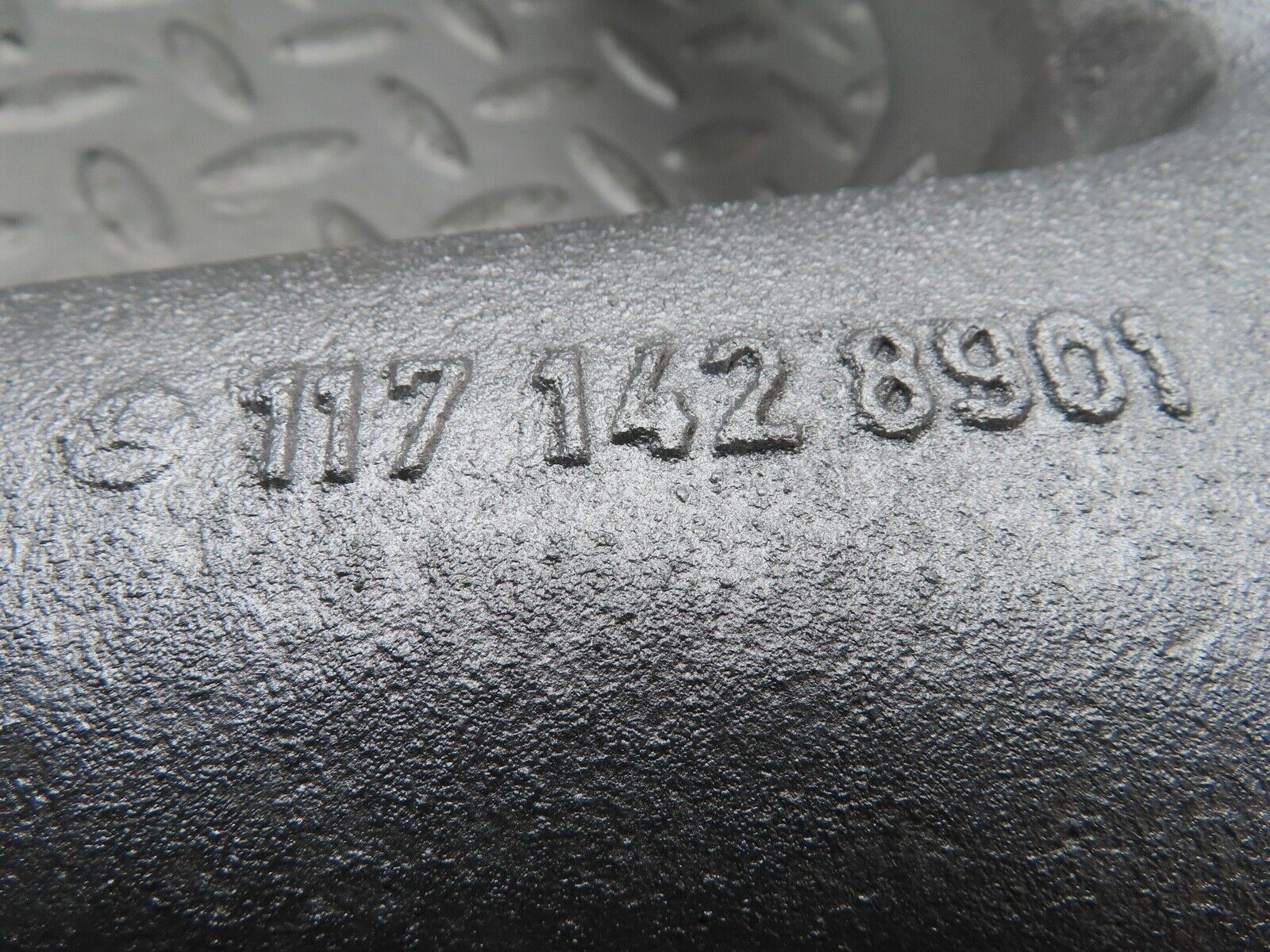 17784 Mercedes-Benz W116 450SEL Exhaust Manifold Right Side 1171428901