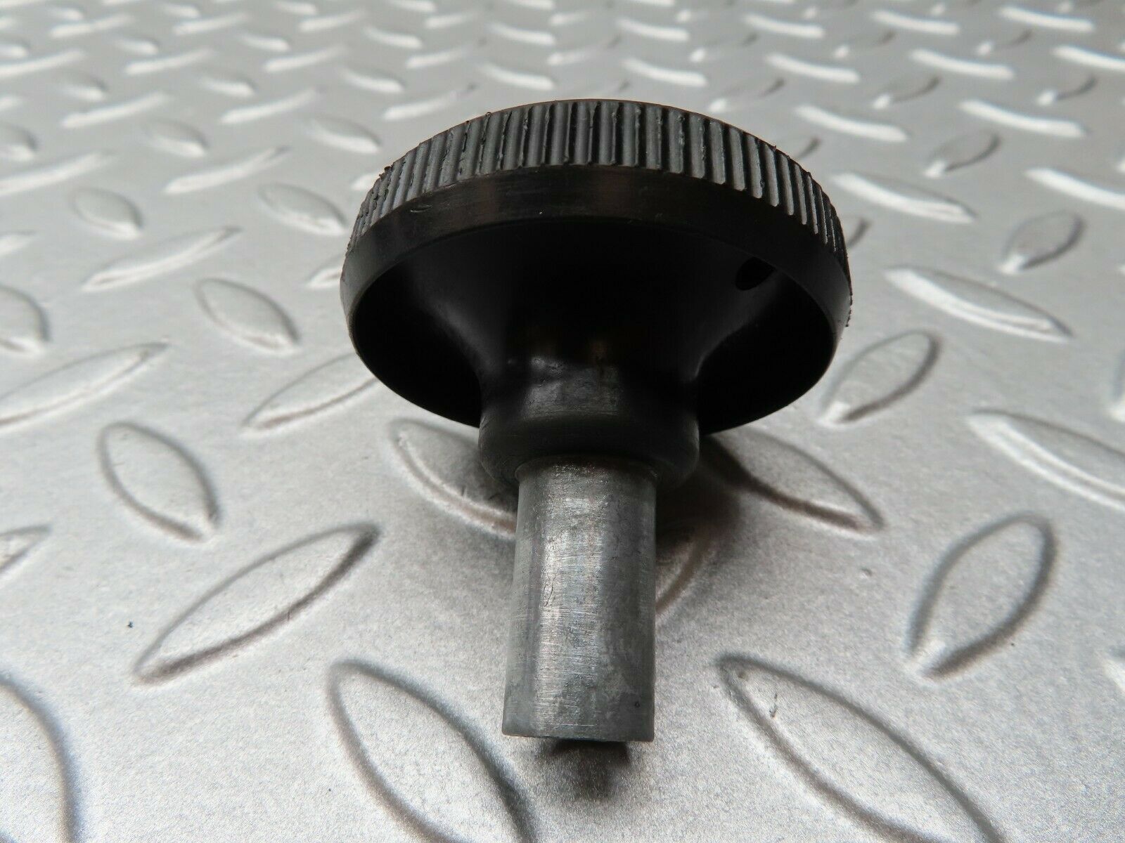 4732 Mercedes-Benz W114 280CE Coupe Quarter Window Opener Handle