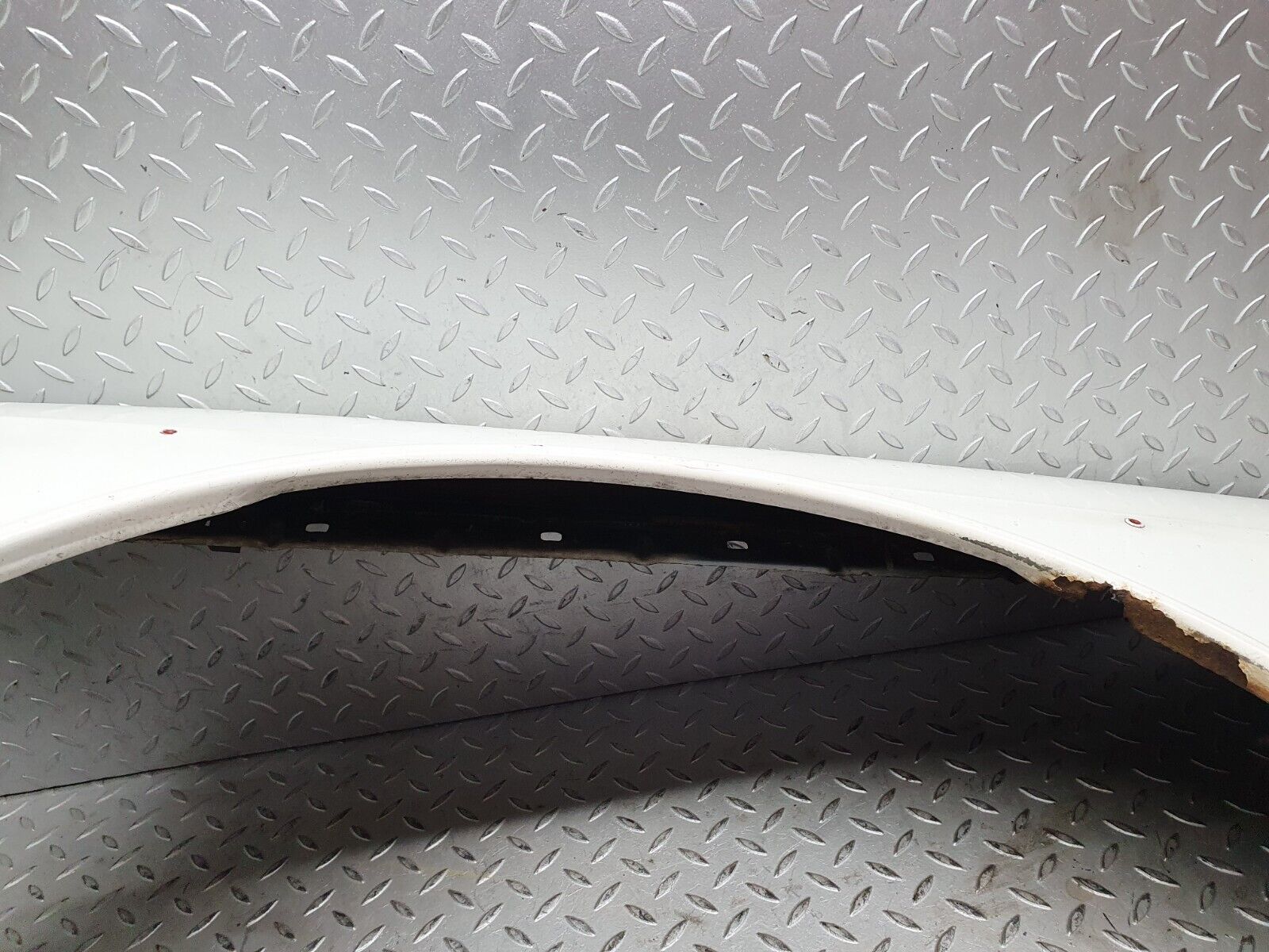 40810 Mercedes-Benz W123 300D Front Left Wing Fender