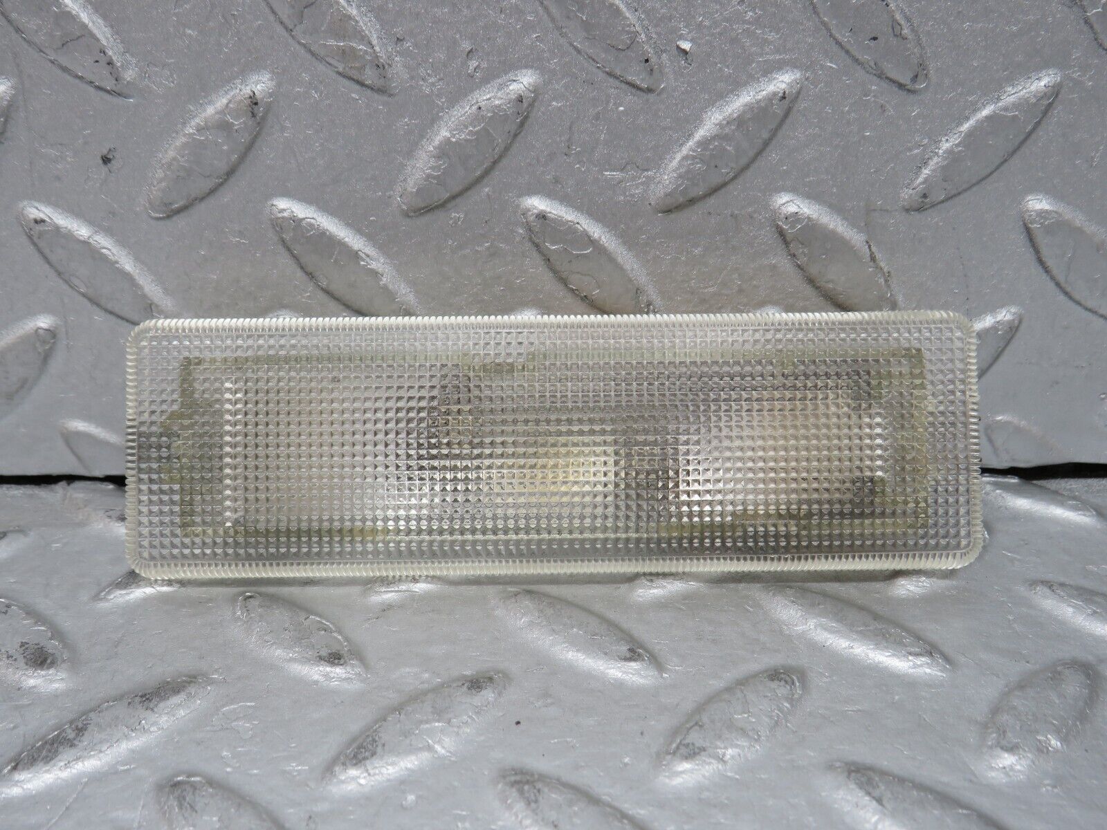 37747 Mercedes-Benz A124 320E Cabriolet Rear Interior Dome Light 0018200601