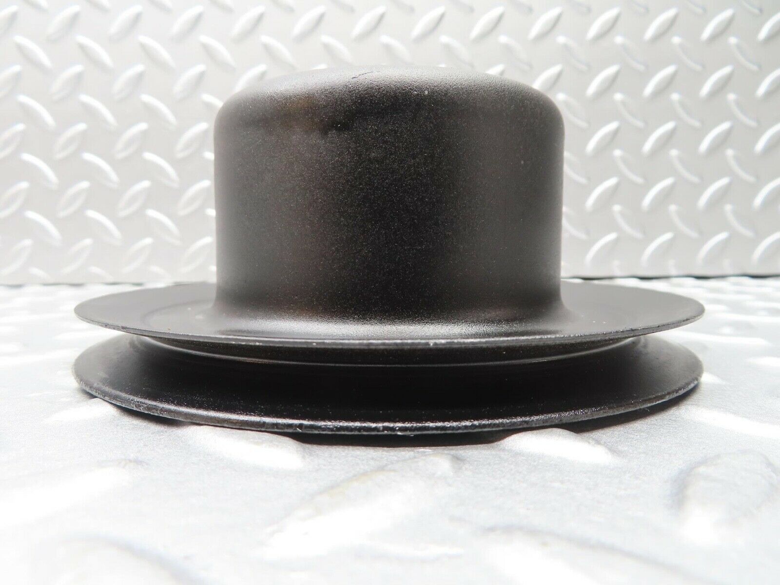 14076 Mercedes-Benz C107 280SLC Water Pump Pulley