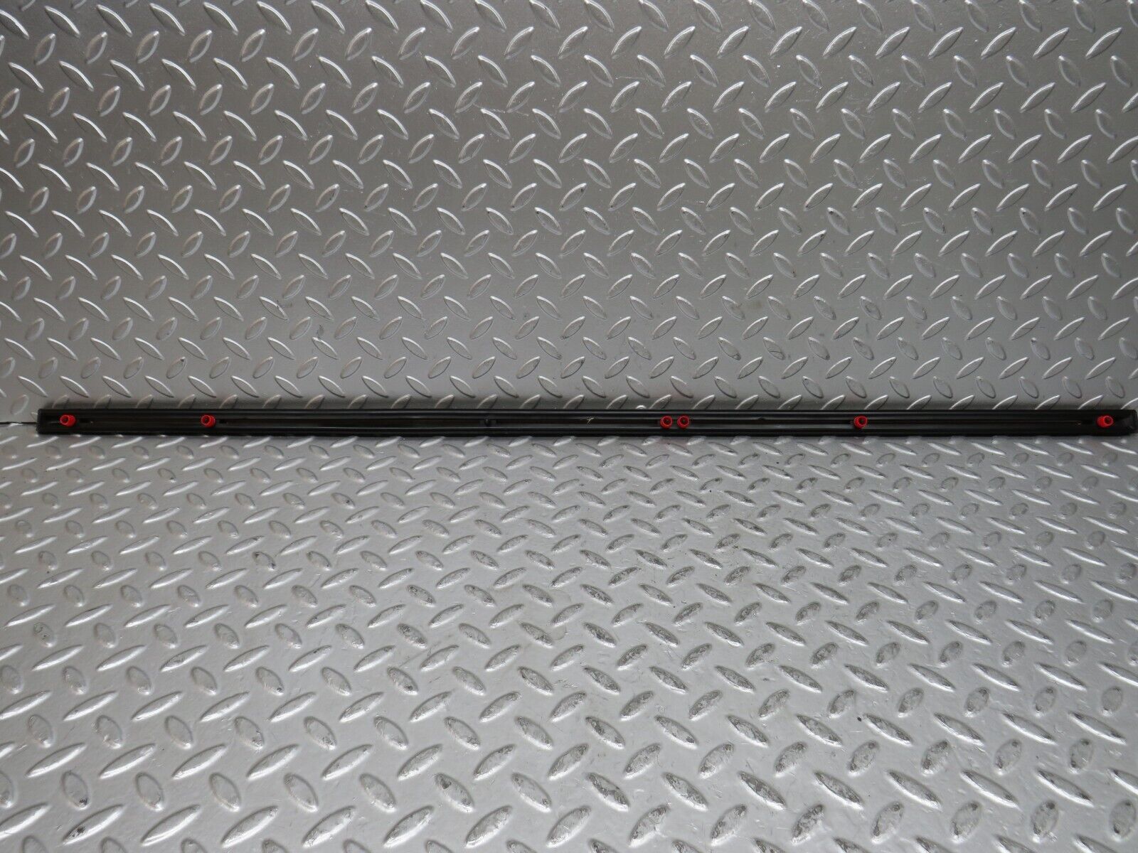 28238 Mercedes-Benz S123 240D Wagon Front Left Door Centre Moulding Trim