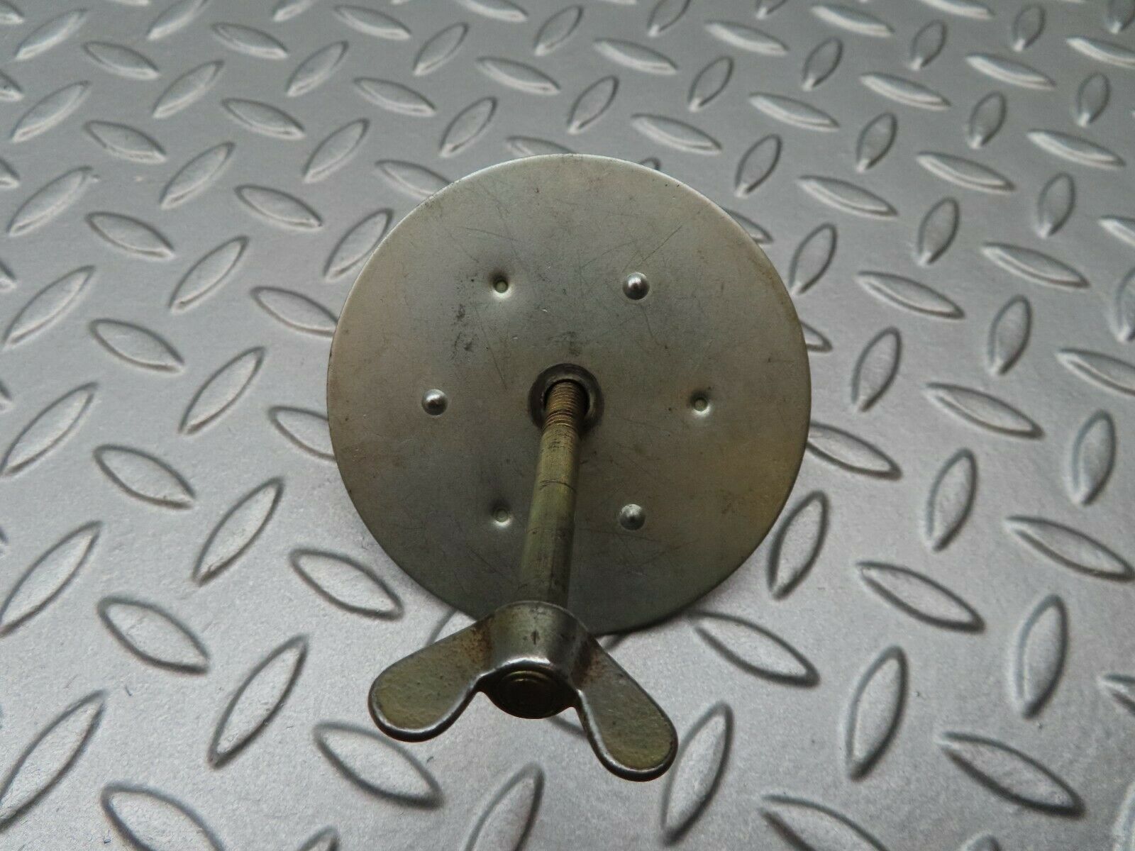 3741 Mercedes-Benz S123 200T Wagon Spare Wheel Holder