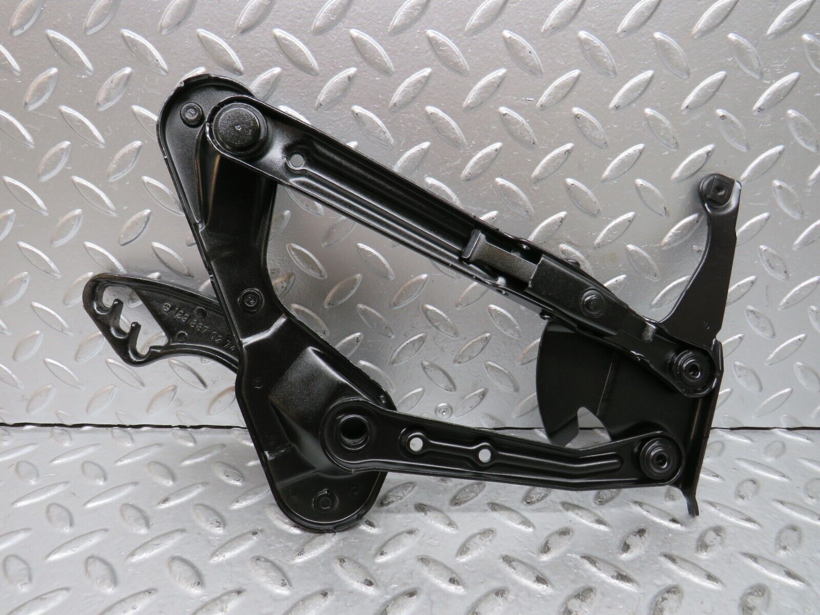 29009 Mercedes-Benz C124 320CE Coupe Bonnet Hinge Right Side 1298870274