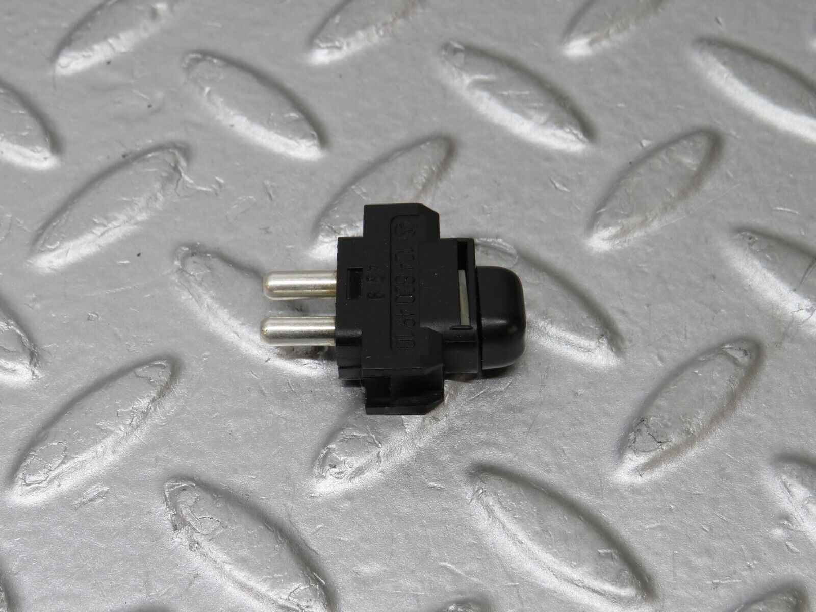 36117 Mercedes-Benz W126 420SE Child Lock Control Switch 1248204910