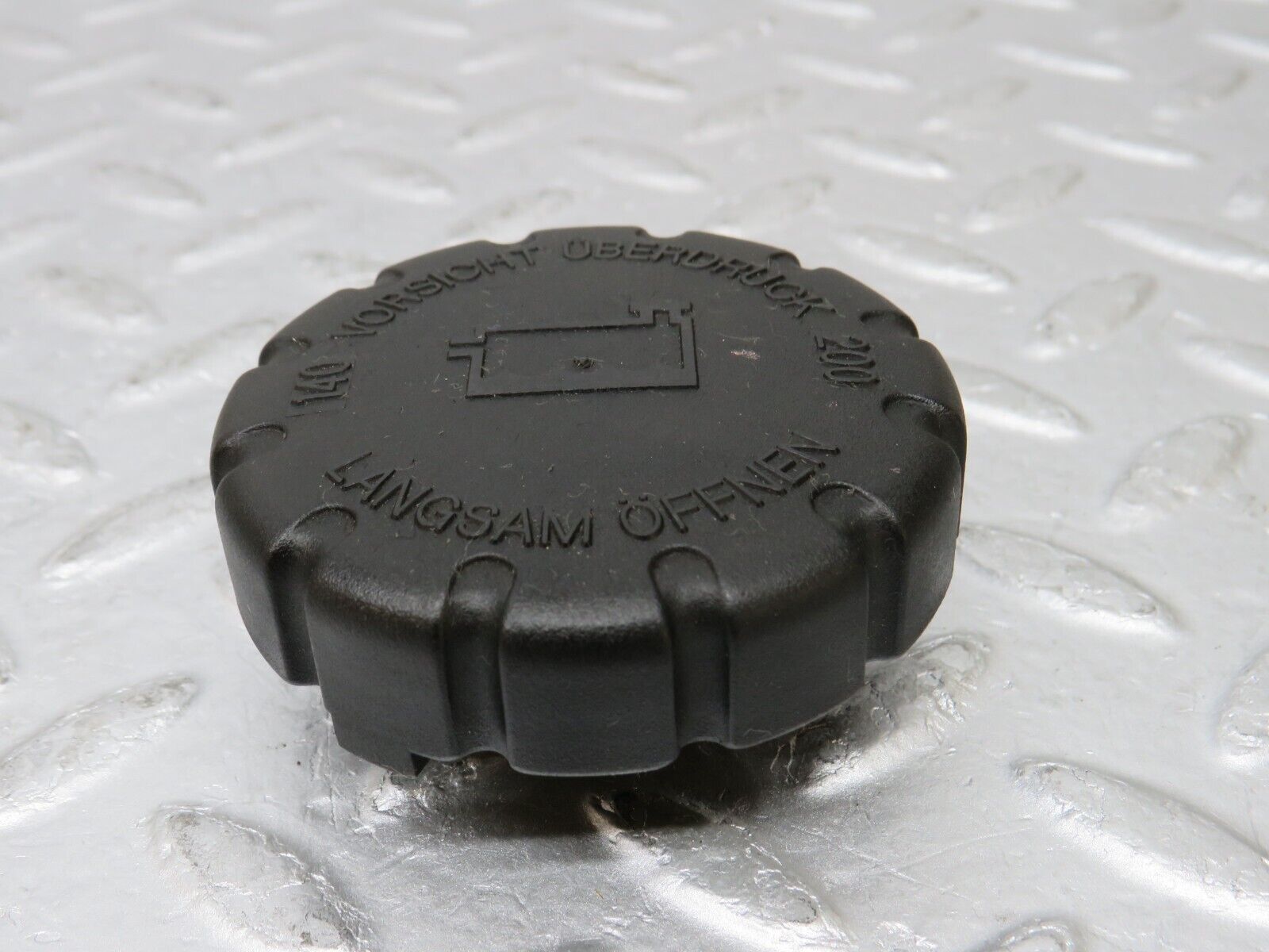 35309 Mercedes-Benz W210 Coolant Tank Reservoir Cap 2105010315