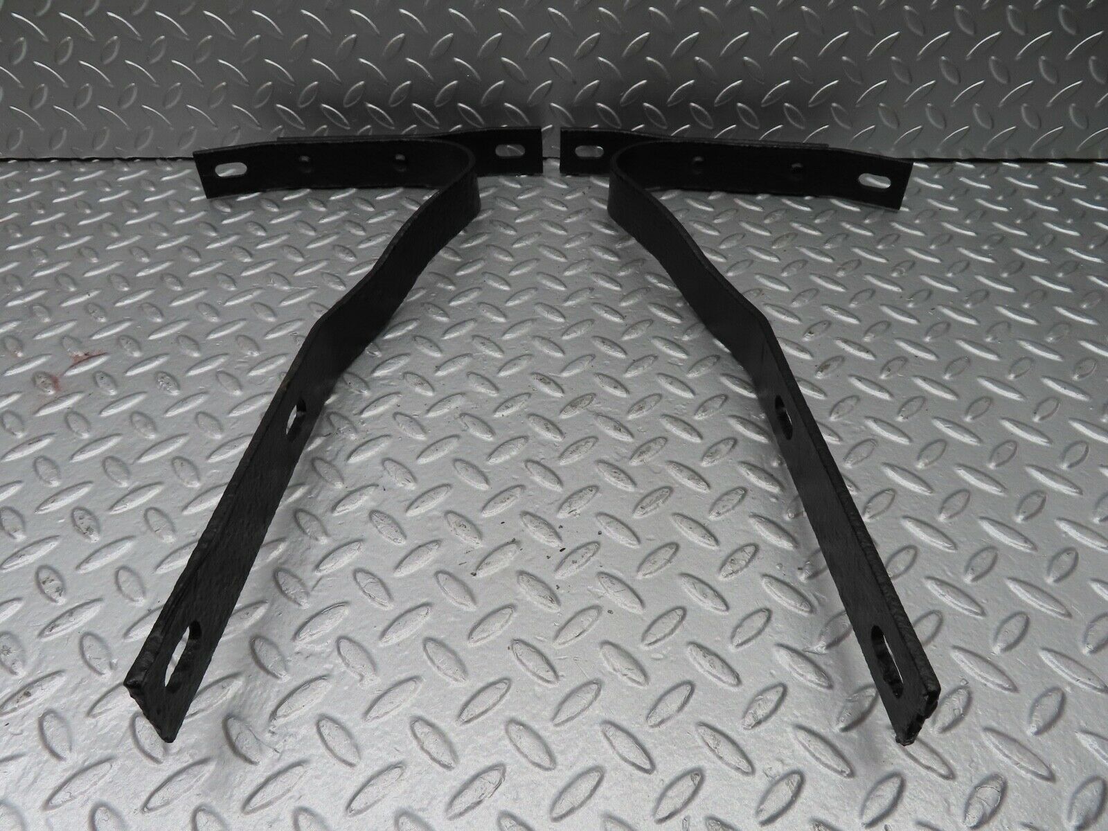 19793 Mercedes-Benz W121 190b Ponton Rear Bumper Bracket Holder