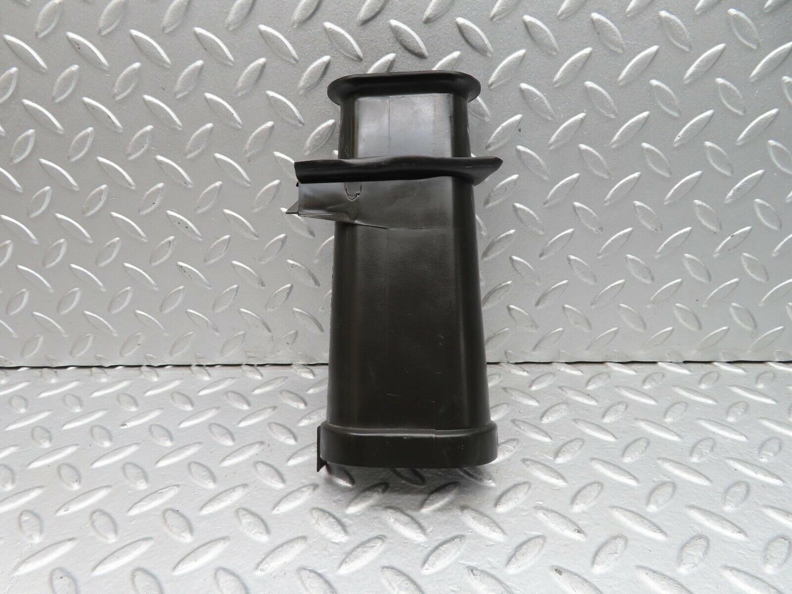 14960 Mercedes-Benz W140 S320 Engine Bay Air Duct Pipe 1405281304