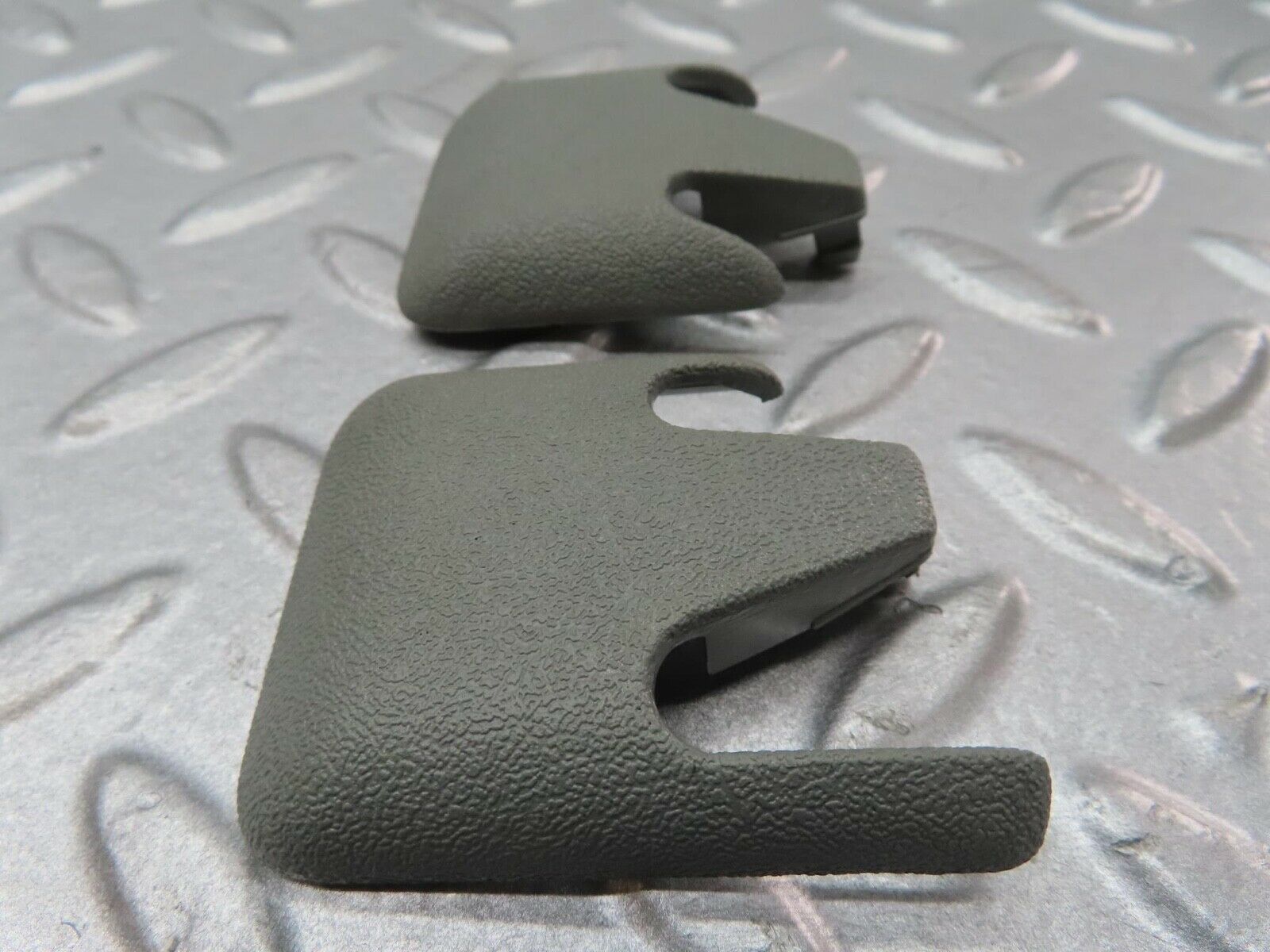 16499 Mercedes-Benz W124 260E Front Seat Rail Trim Cover 1246842118