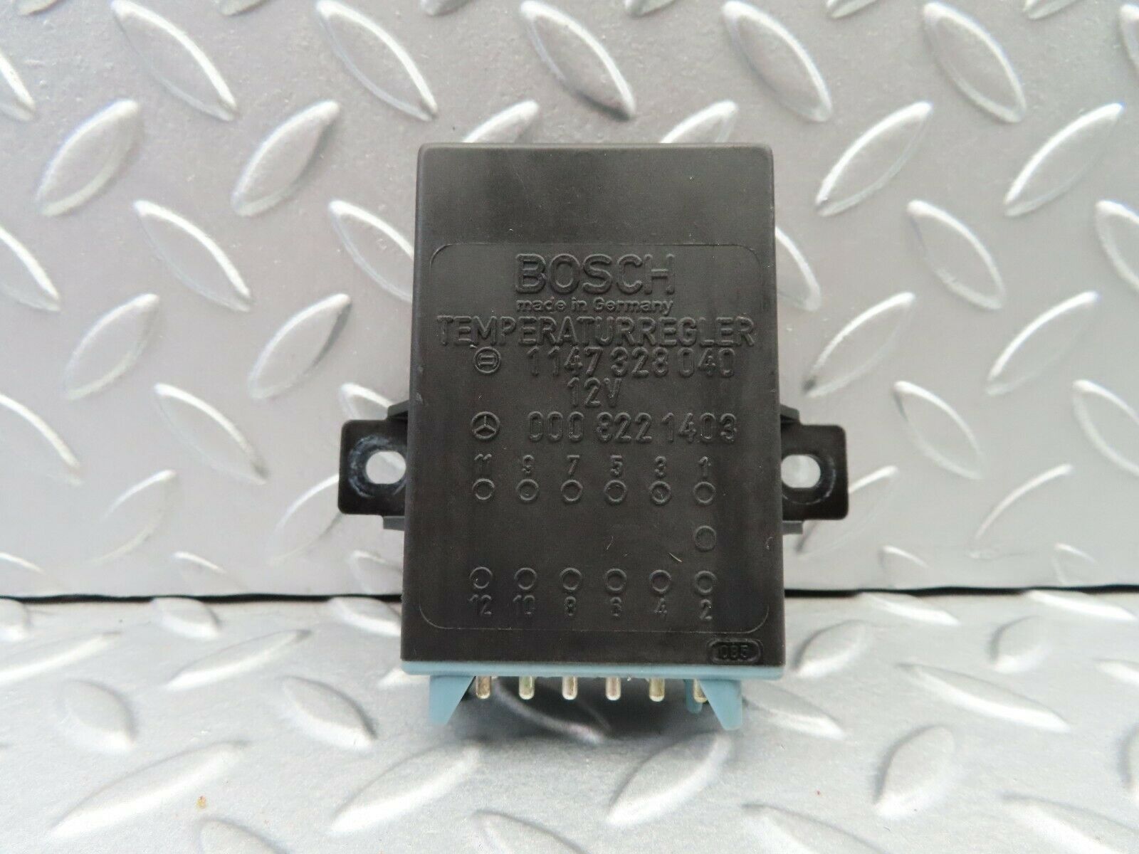 6192 Mercedes-Benz W126 380SE Heating Control Unit Bosch 0008221403