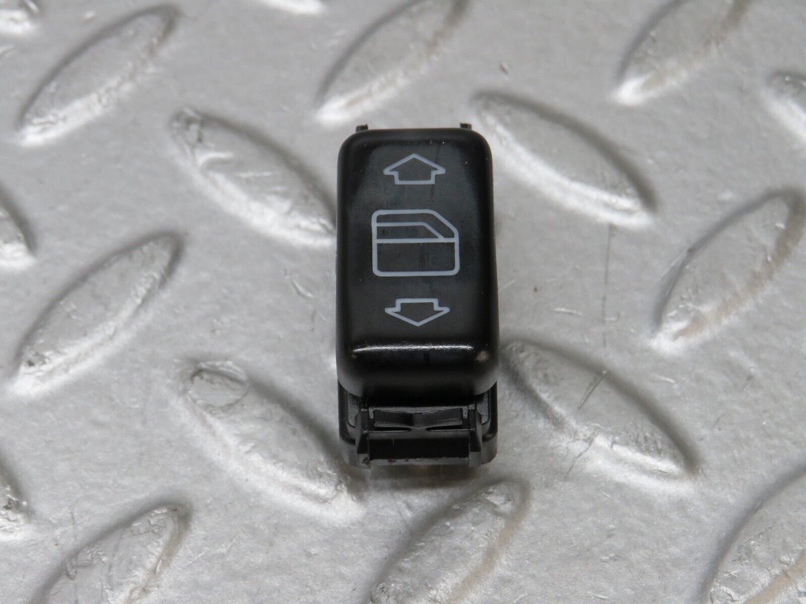 36913 Mercedes-Benz C126 420SEC Coupe Electric Window Switch Right 1248204510