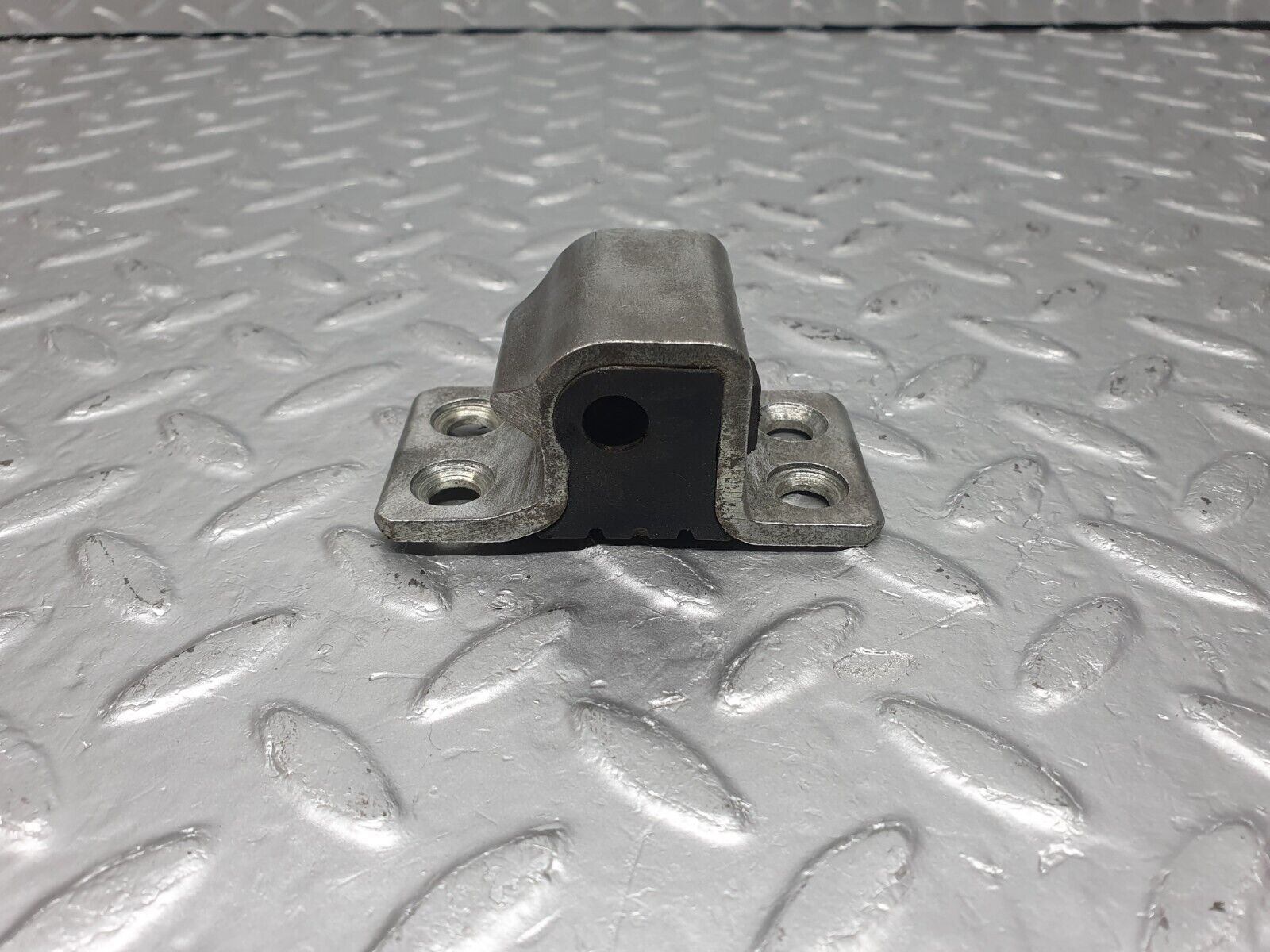 40915 Mercedes-Benz W126 300SE Door Lock Latch Left Side