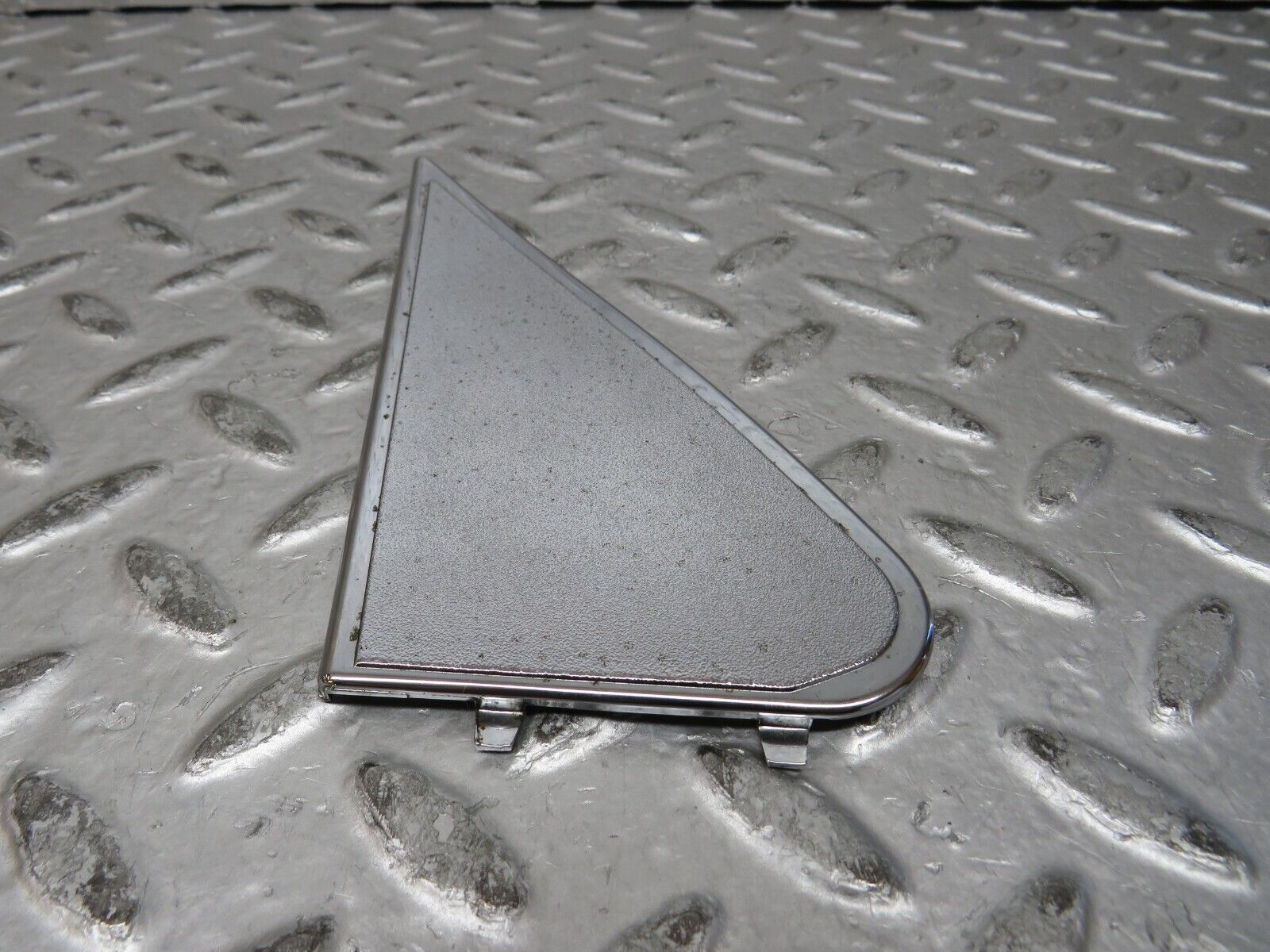 28834 Mercedes-Benz W123 230E Mirror Triangle Cover Left Side 1237250311
