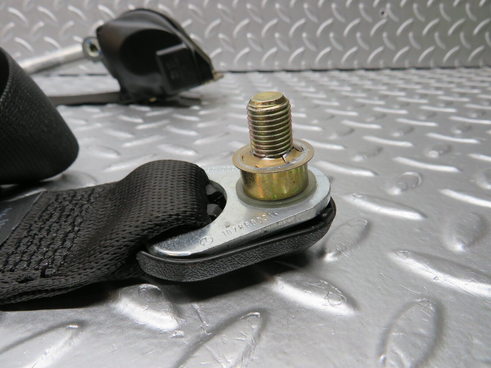 30559 Mercedes-Benz W124 230E Front Left Seat Belt With Buckle 1248600586