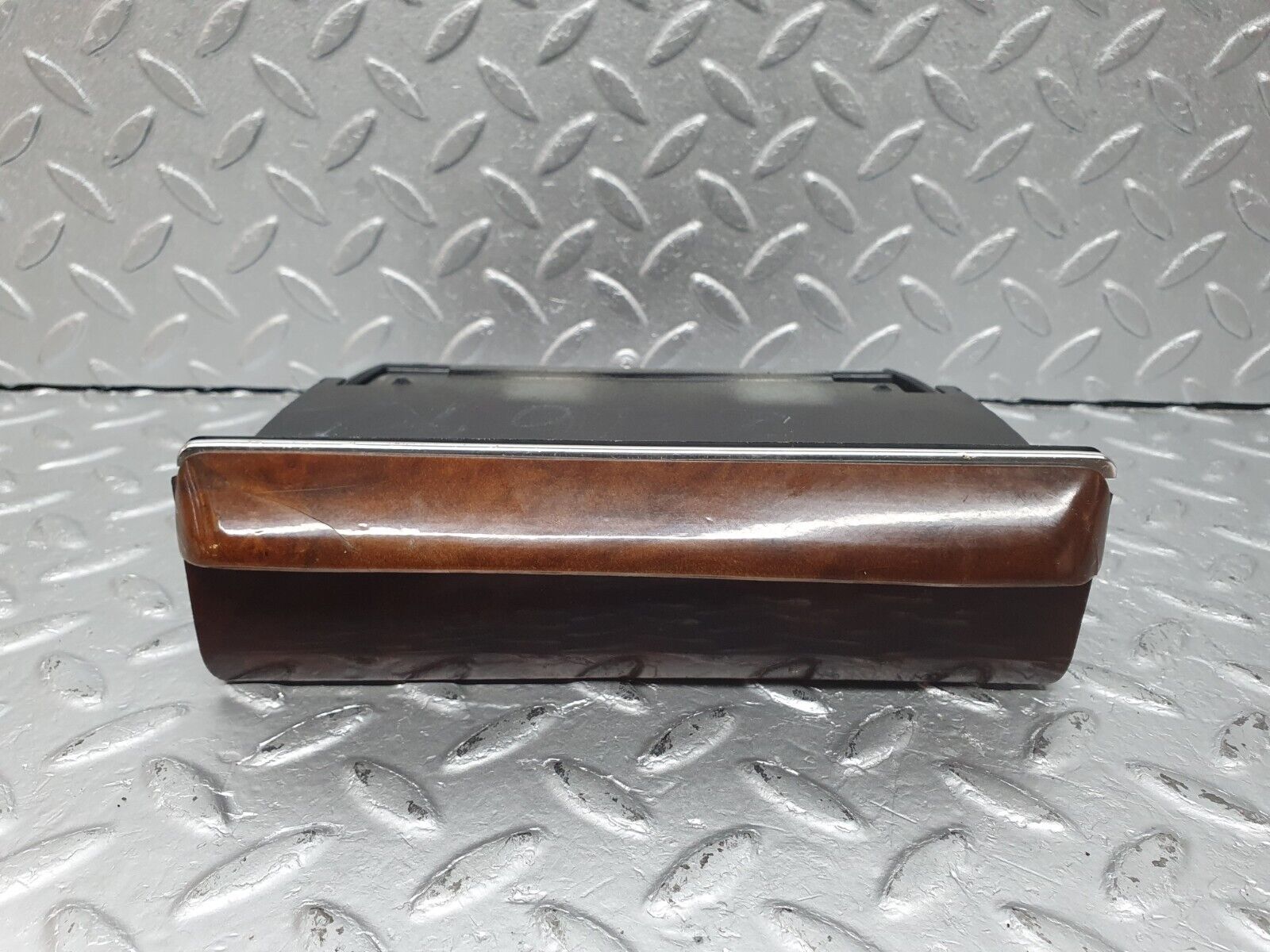 40975 Mercedes-Benz W126 300SE Centre Console Ashtray Wood Finish
