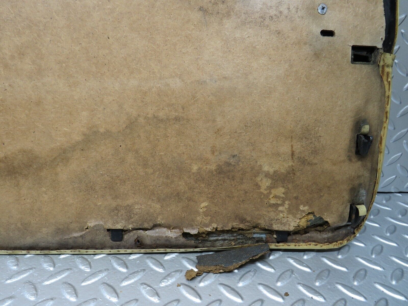 34386 Mercedes-Benz C126 380SEC Coupe Right Door Card 1267270870