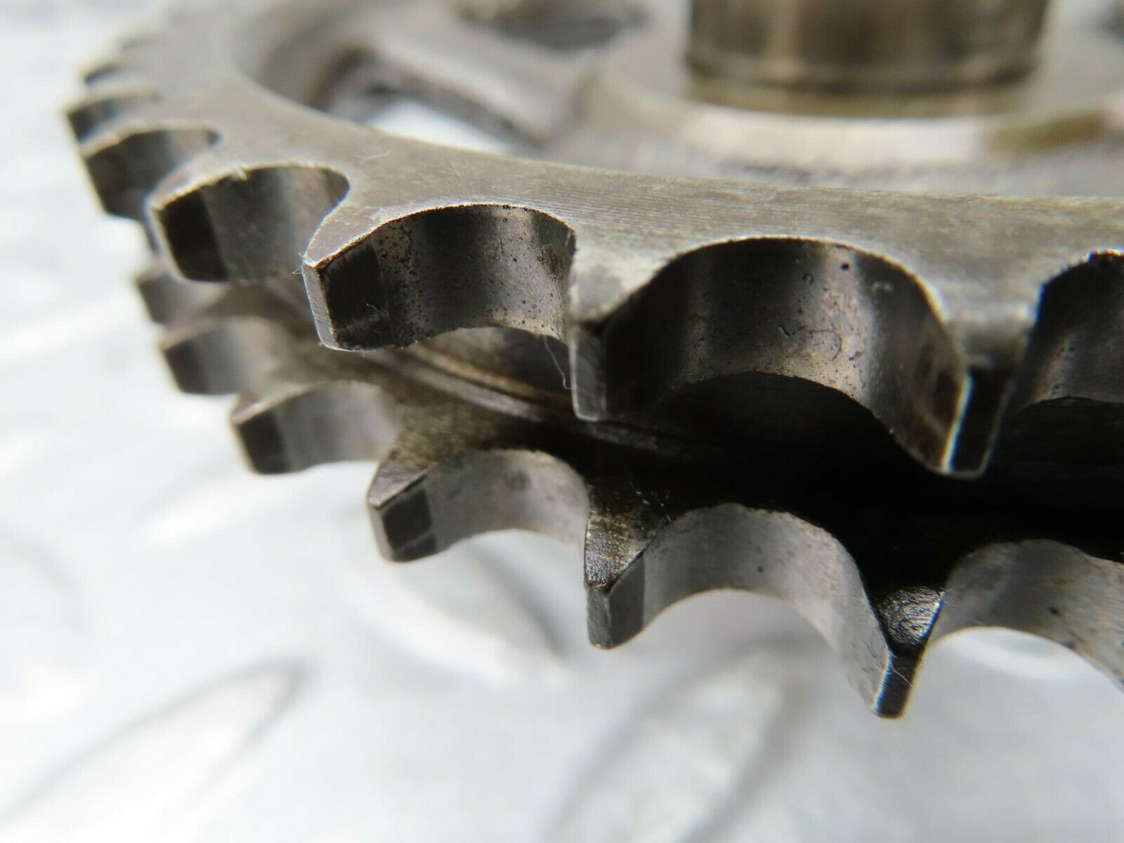 16695 Mercedes-Benz C107 380SLC Timing Gear 1160770312