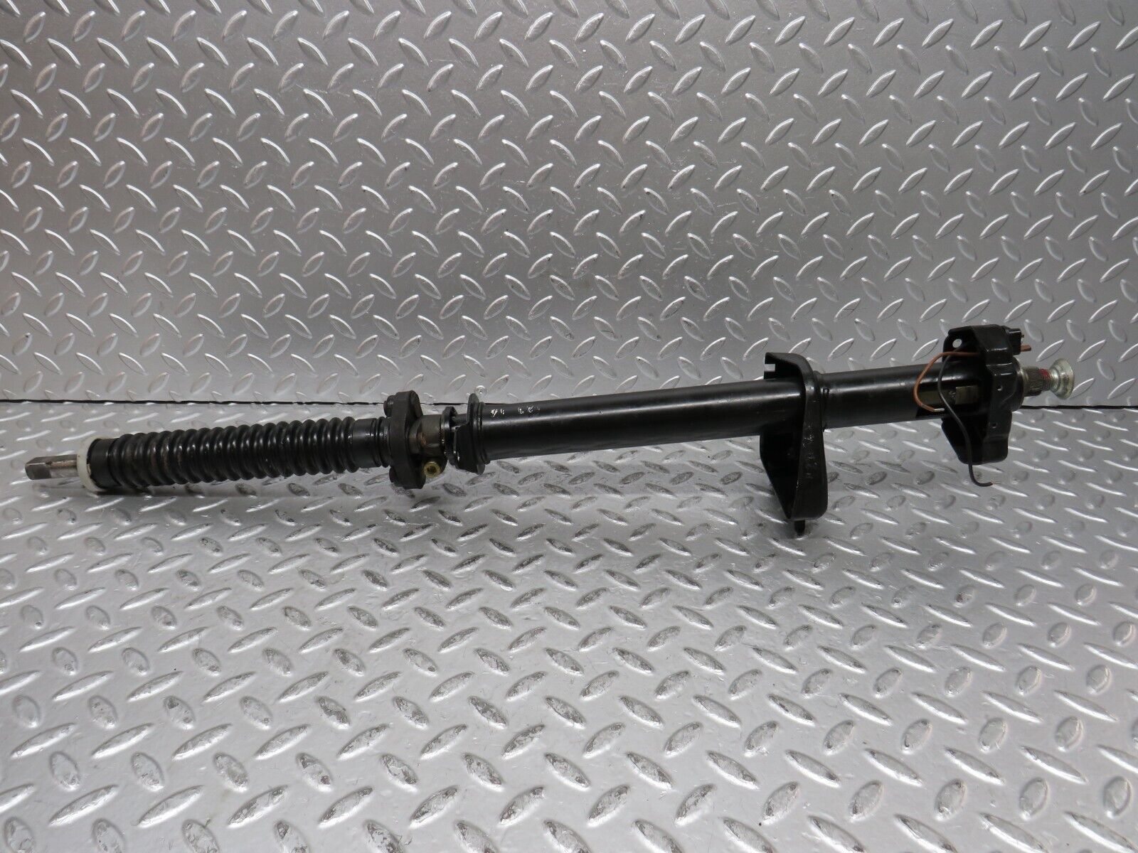 28598 Mercedes-Benz W123 230E Steering Column