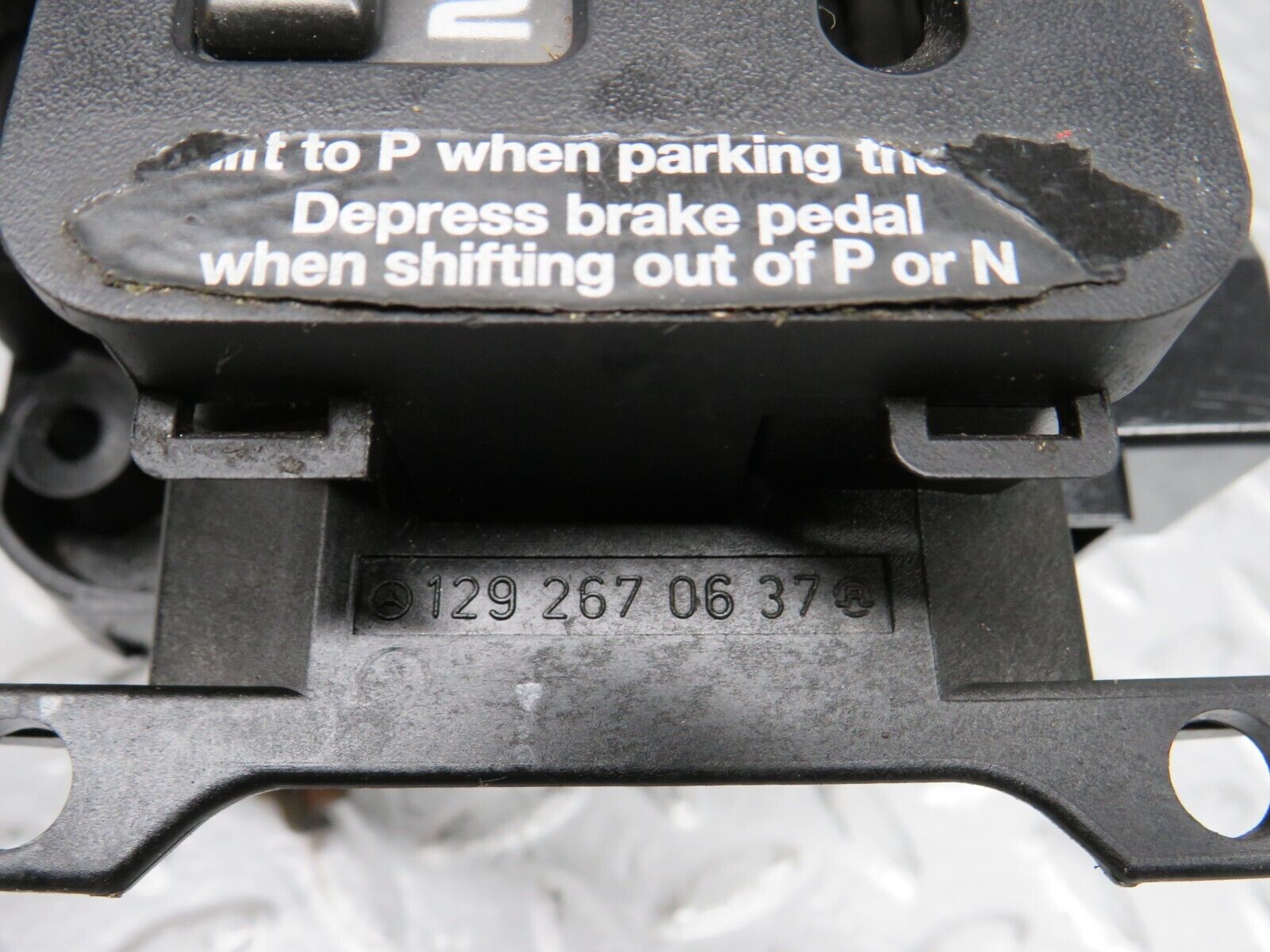 38731 Mercedes-Benz W201 190E 2.6L Automatic Gear Selector 1292670637 1242670206