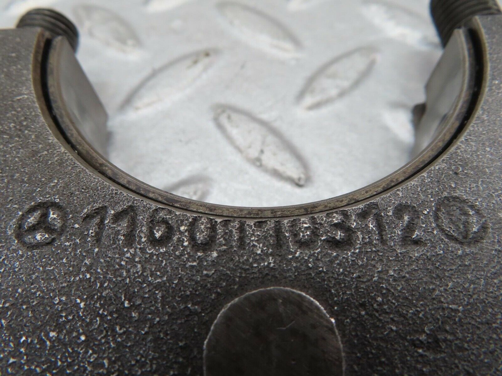 16545 Mercedes-Benz C107 350SLC Coupe Crankshaft Bearing Holder Block 1160110312